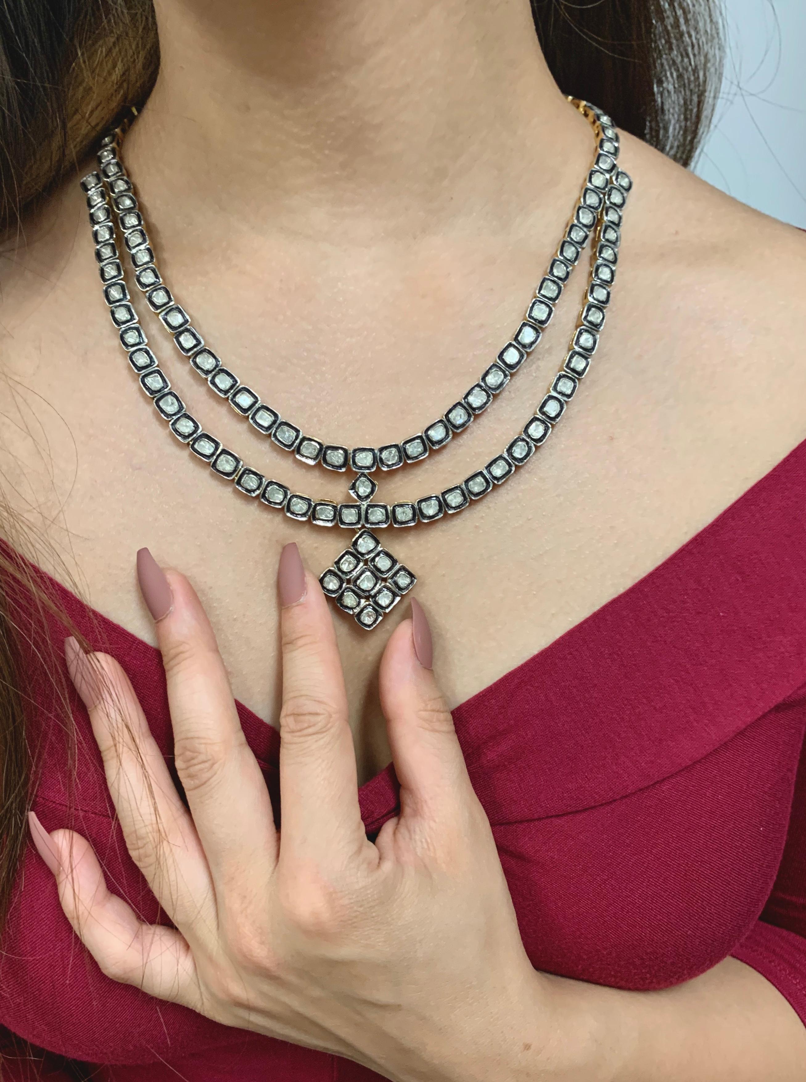 Ciondolo per collana Mughal con diamante taglio fantasia da 17 carati in vendita 2