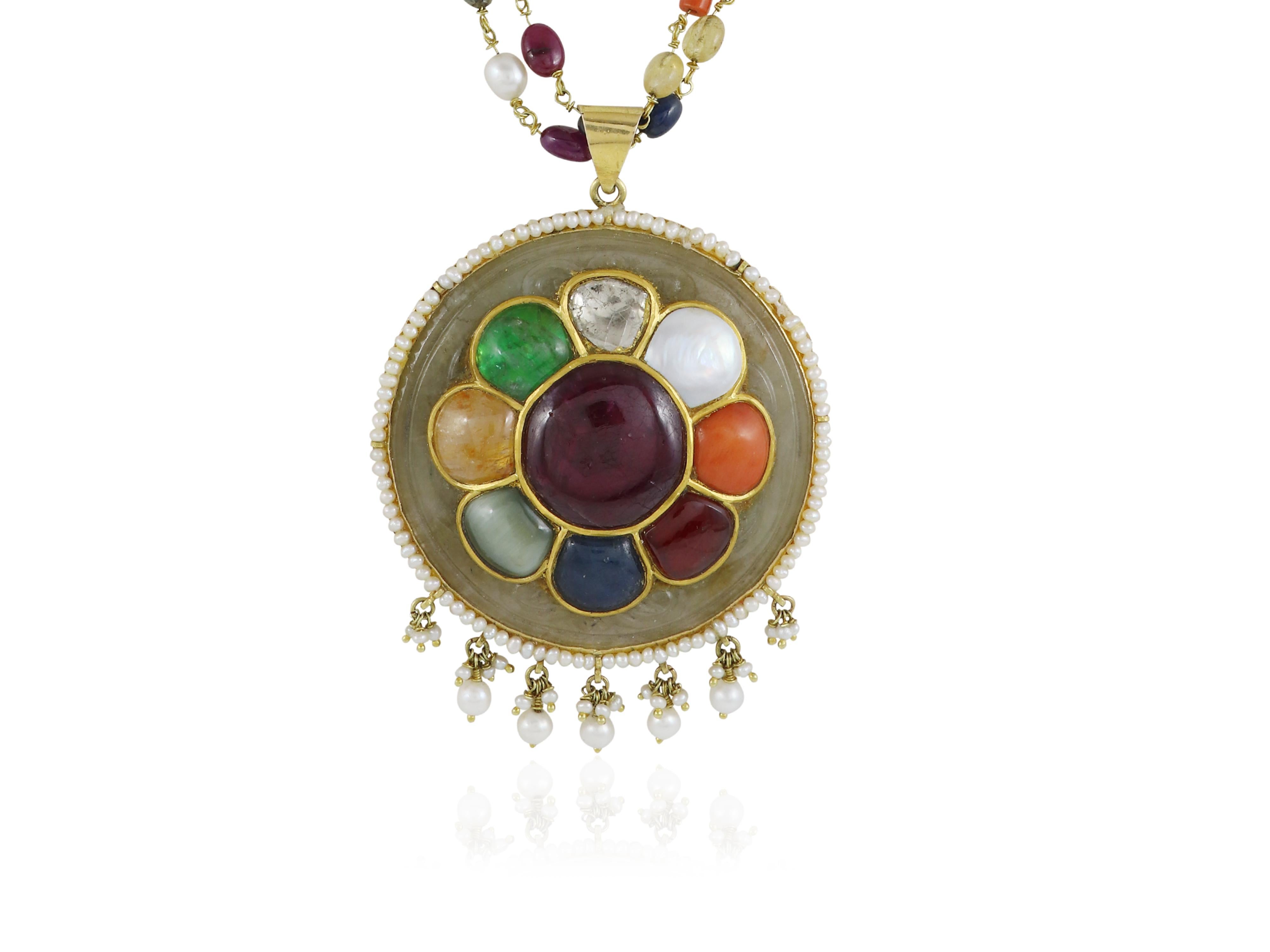Mughal Diamond and Navratna gemstone inlaid Jade pendant for indian wedding In Excellent Condition For Sale In Bangkok,, TH