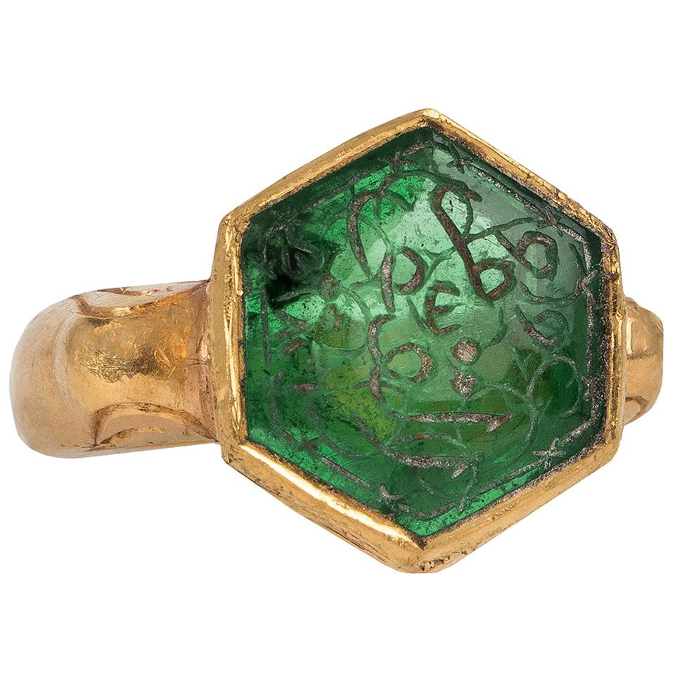 Mughal Emerald Hexagon Ring