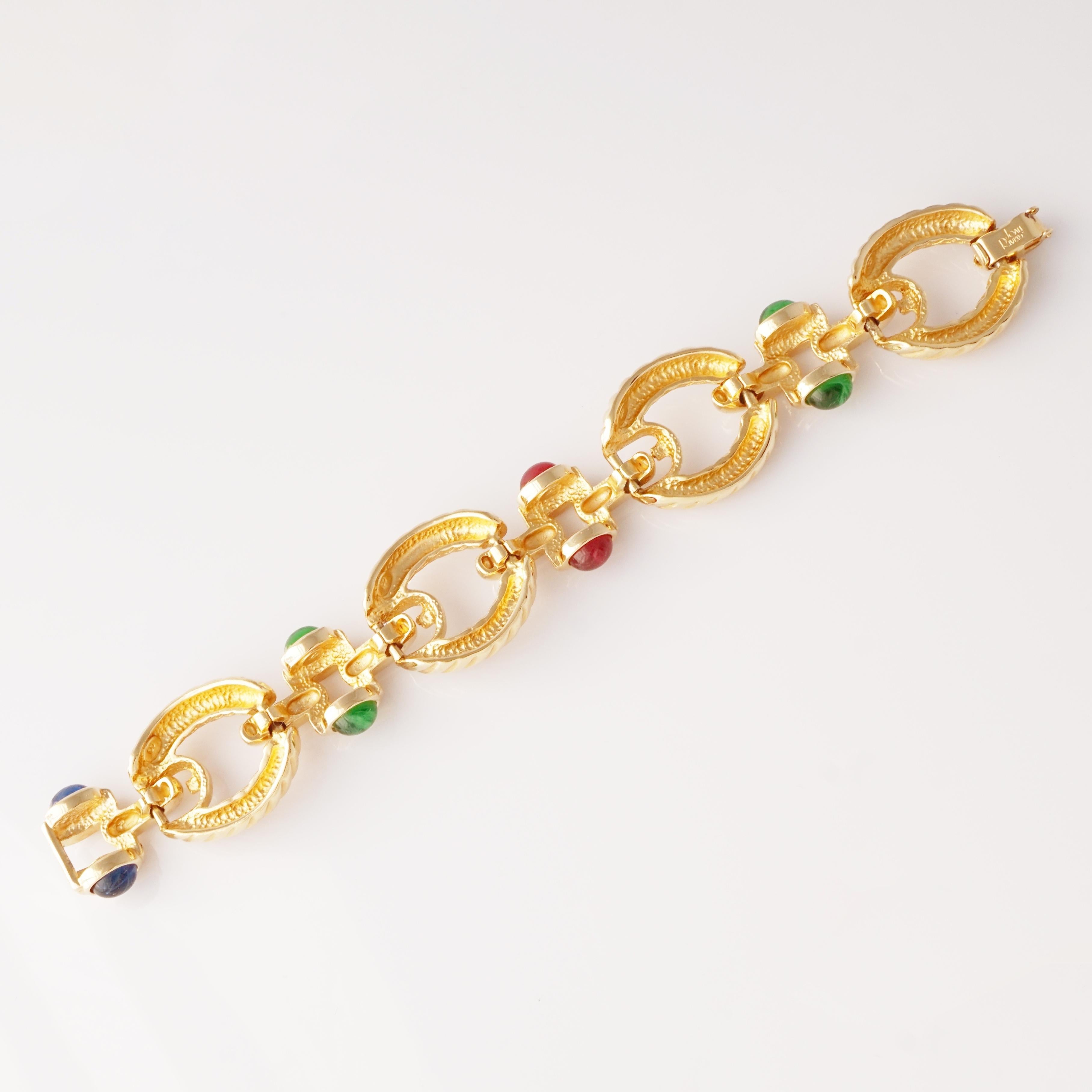 Mughal Glass Cabochon Link Bracelet By Joan Rivers, 1990s In Good Condition For Sale In McKinney, TX