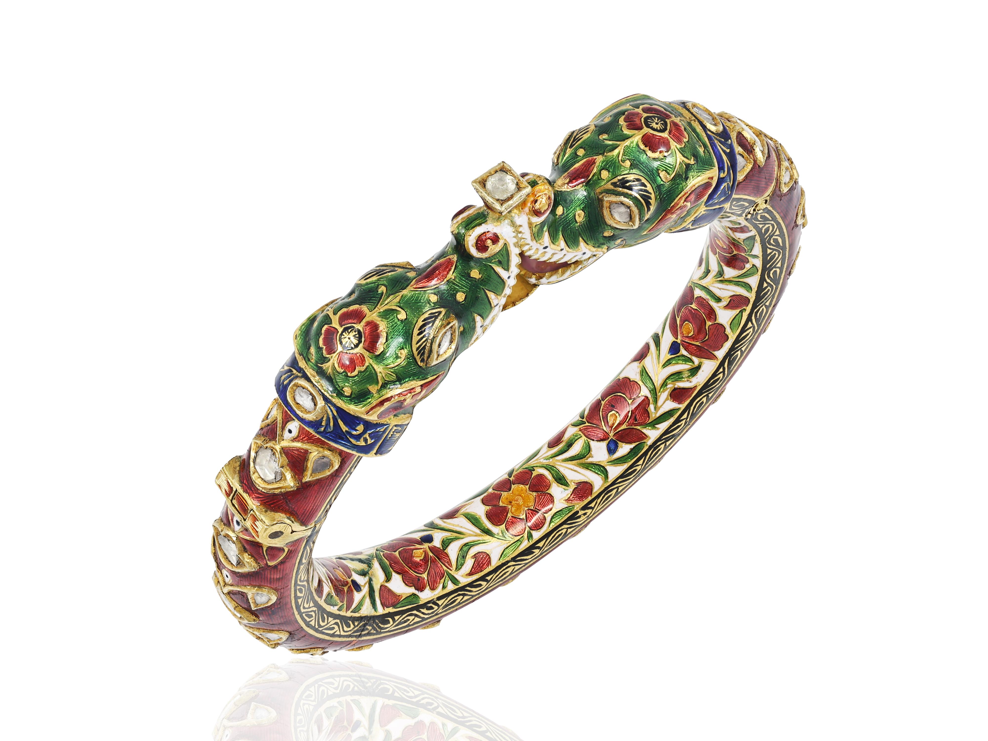 Grezzo Braccialetto Mughal in oro con diamante e coccodrillo polki in oro 22 carati con smalto in vendita