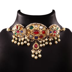 Mughal Natural uncut polki Diamonds gemstones hallmarked gold foil necklace set