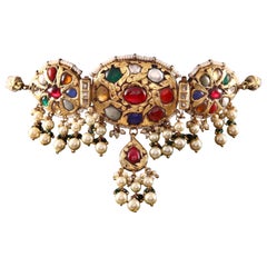 Mughal Natural uncut polki Diamonds gemstones hallmarked gold foil necklace set