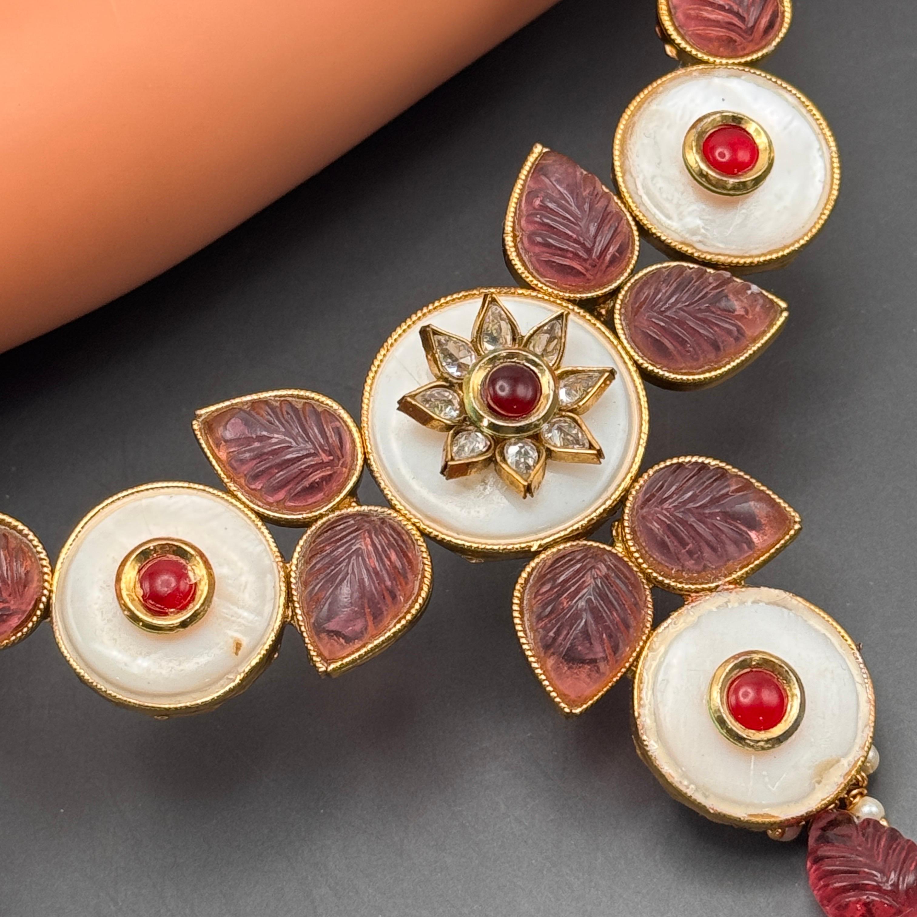 Collana vintage di ispirazione moghul con intarsi in vetro e madreperla in vendita 9