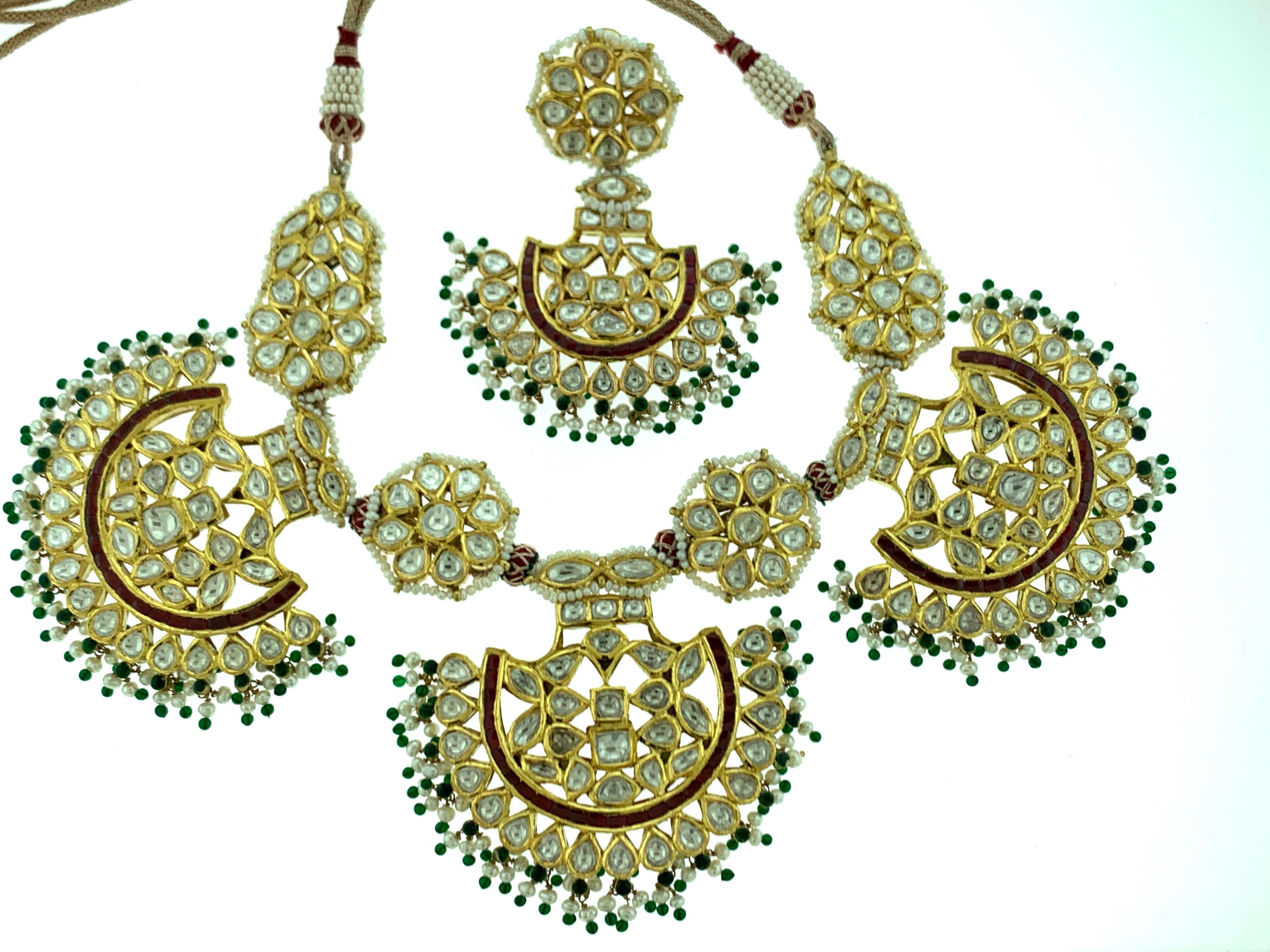 Magnifique ensemble de mariage moghol de style traditionnel Kundan Polki en or 18 carats avec diamants taille rose en vente 5