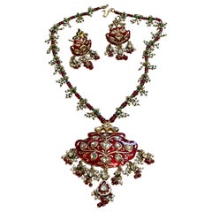 Magnifique ensemble traditionnel moghol Kundan Polki en émail rouge et diamants taille rose