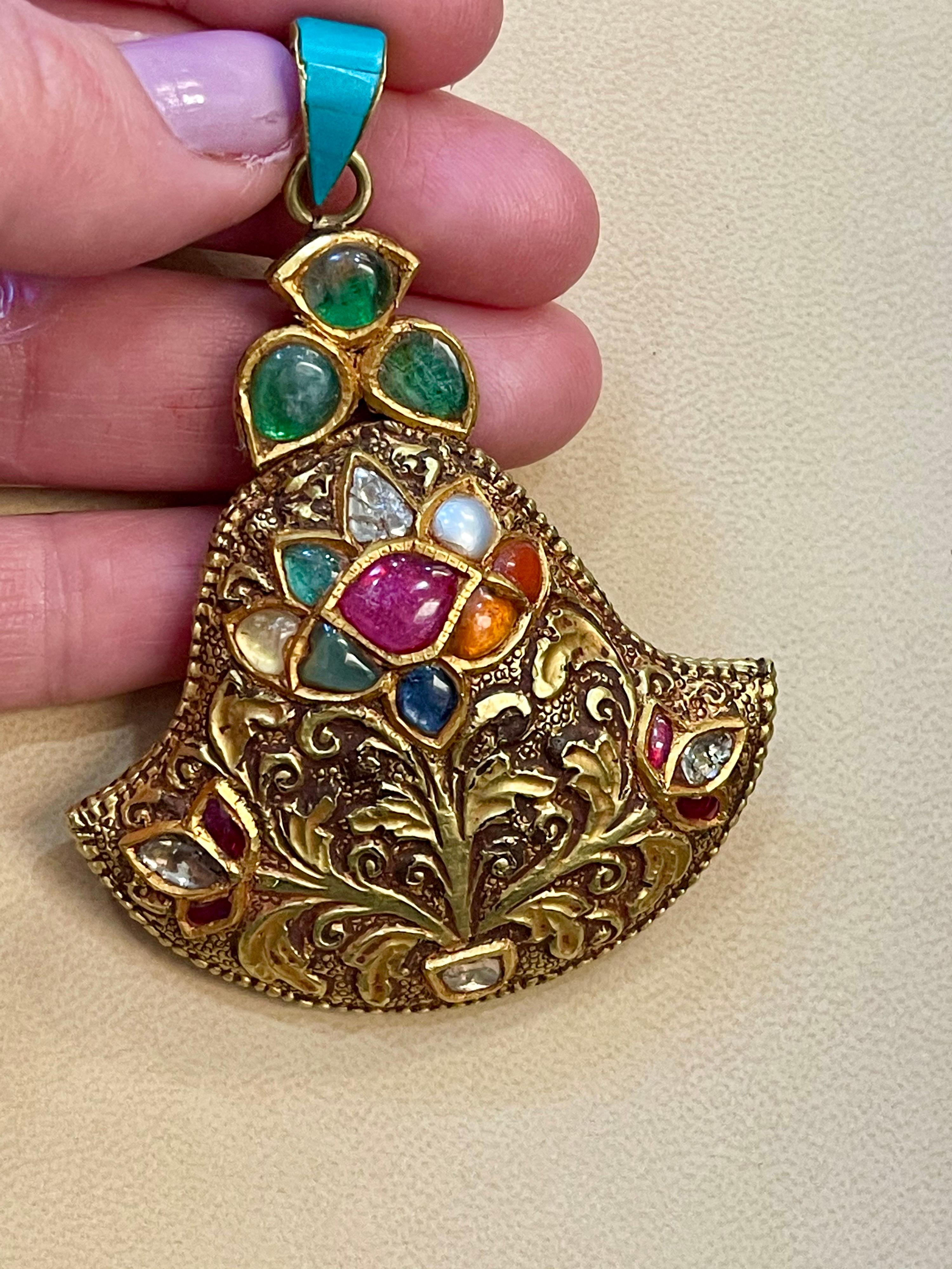 Mughal Magnificenct Traditional Navratan Rose Cut Diamond Vintage Necklace
Jadau Traditional Kundan real Polki Rose Cut Diamond 18 Karat Yellow Gold 
