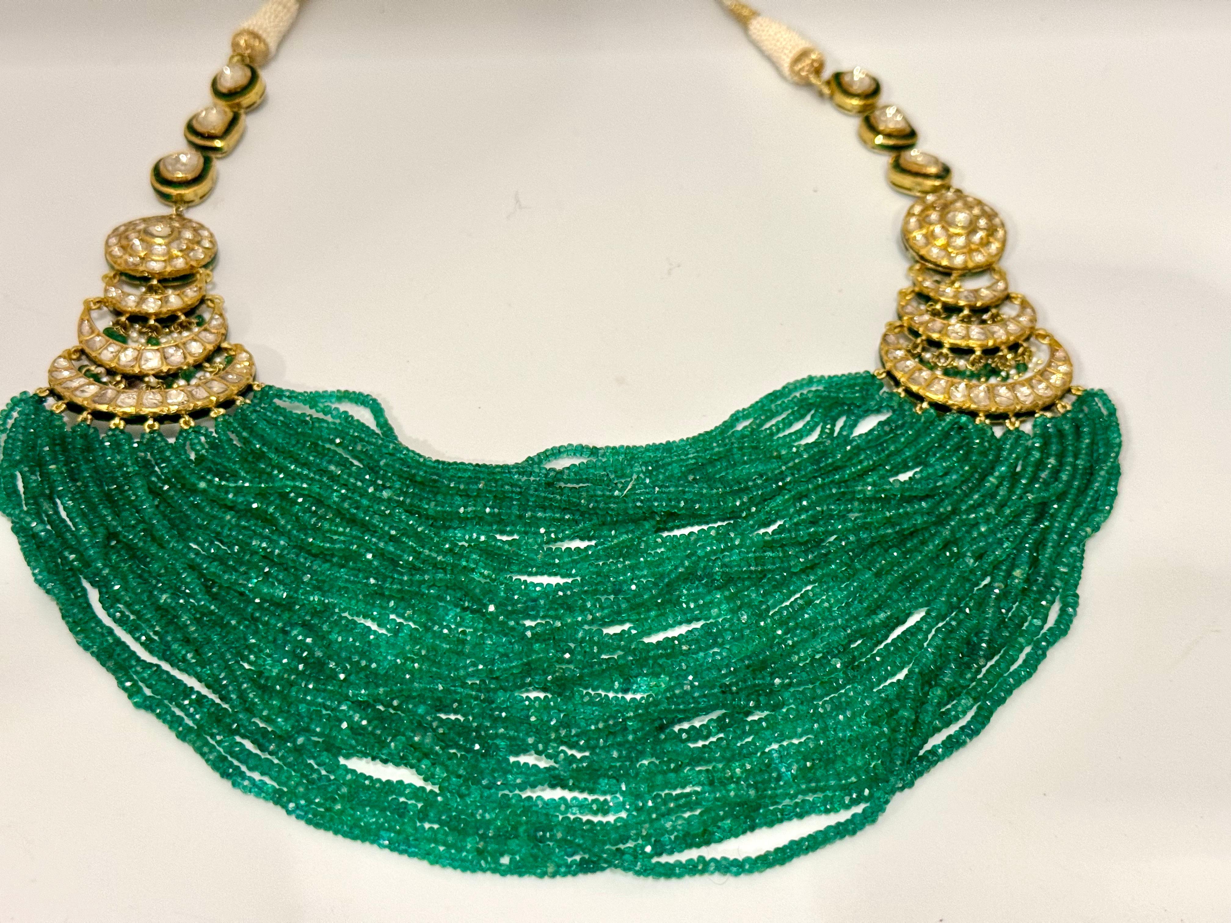 Mughal Magnificent Traditional Emerald Beads & Rose Cut Diamond Vintage Necklace In Excellent Condition For Sale In New York, NY