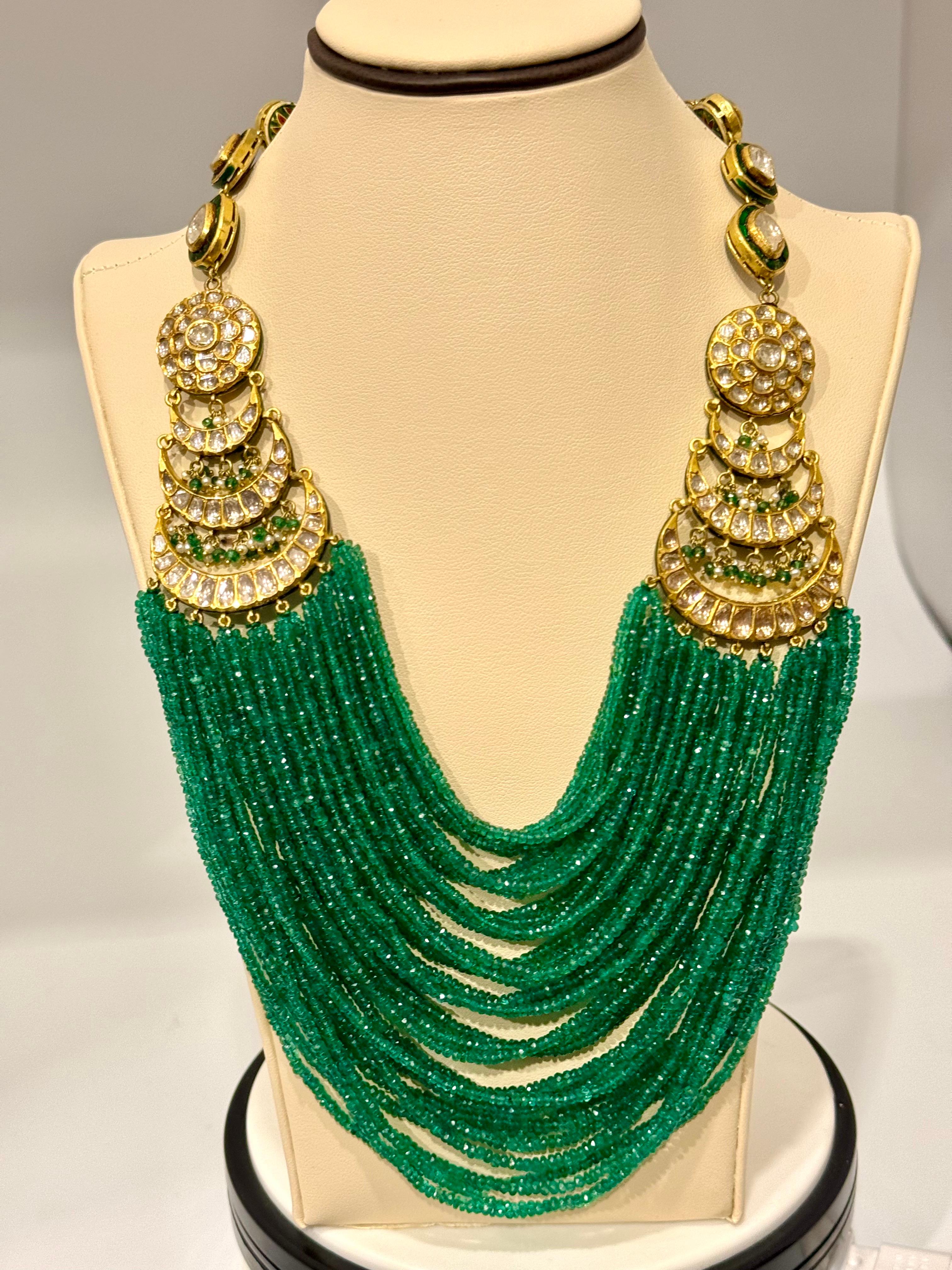 Mughal Magnificent Traditional Emerald Beads & Rose Cut Diamond Vintage Necklace For Sale 3