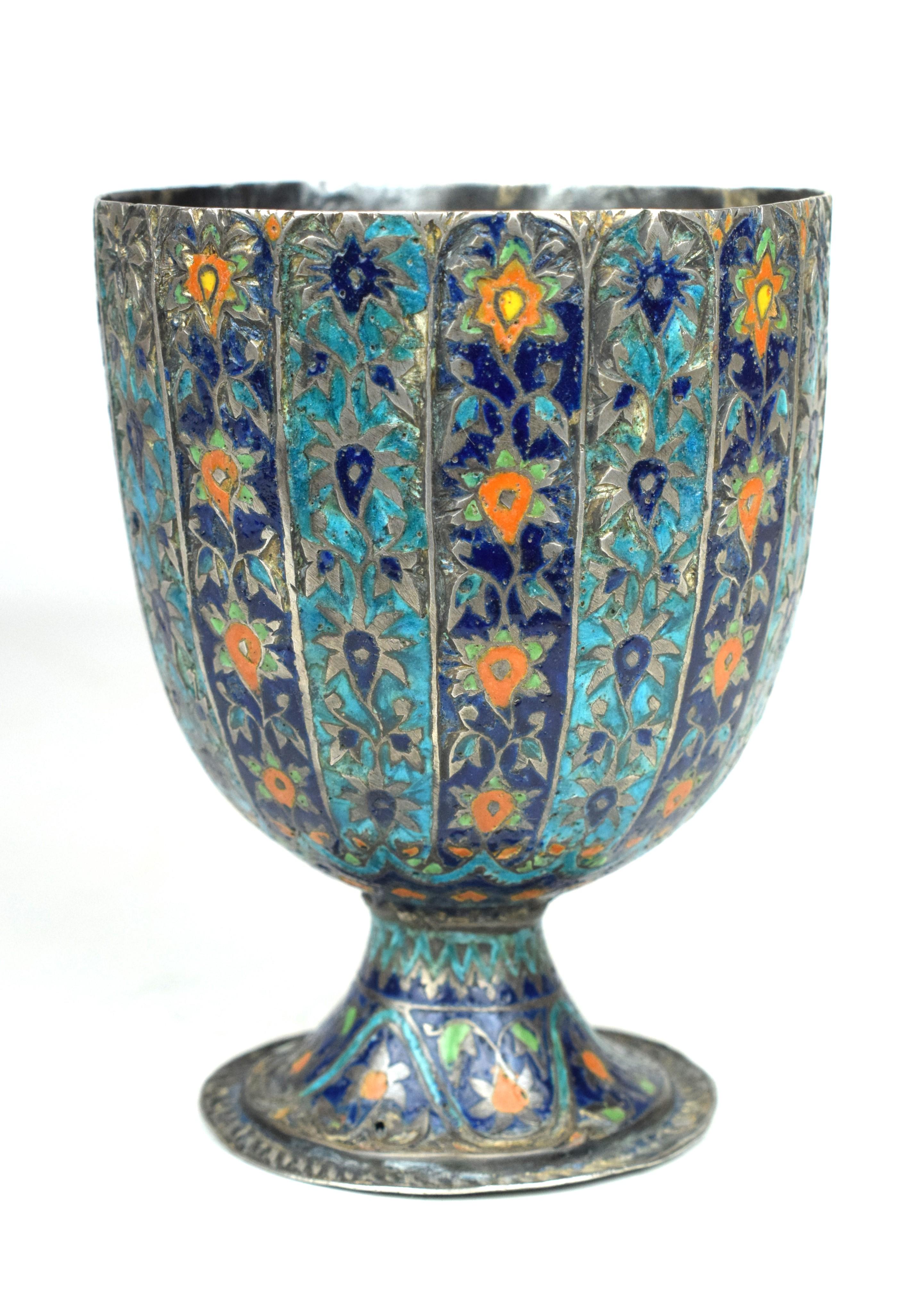 Mughal Meena Silver Ceremonial Cup, 18th Century In Fair Condition For Sale In Islamabad, PK