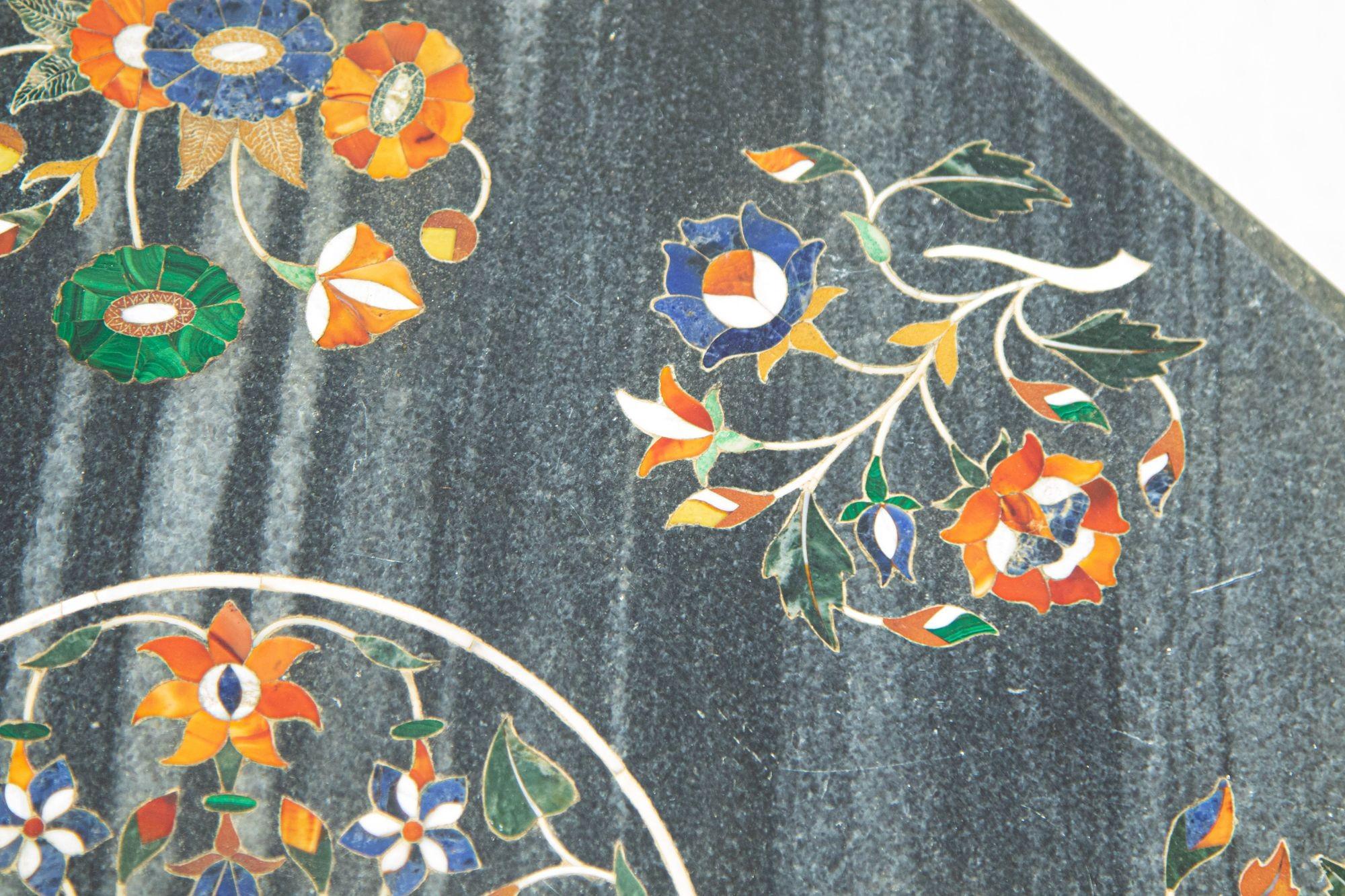 Mughal Rajasthani Mármol Negro Incrustación Pietra DURA Sobremesa India en venta 8