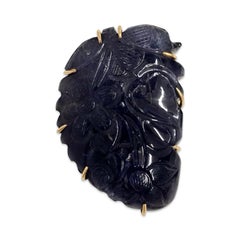 Mughal Revival 18K Gold Carved Amethyst Floral Pendant