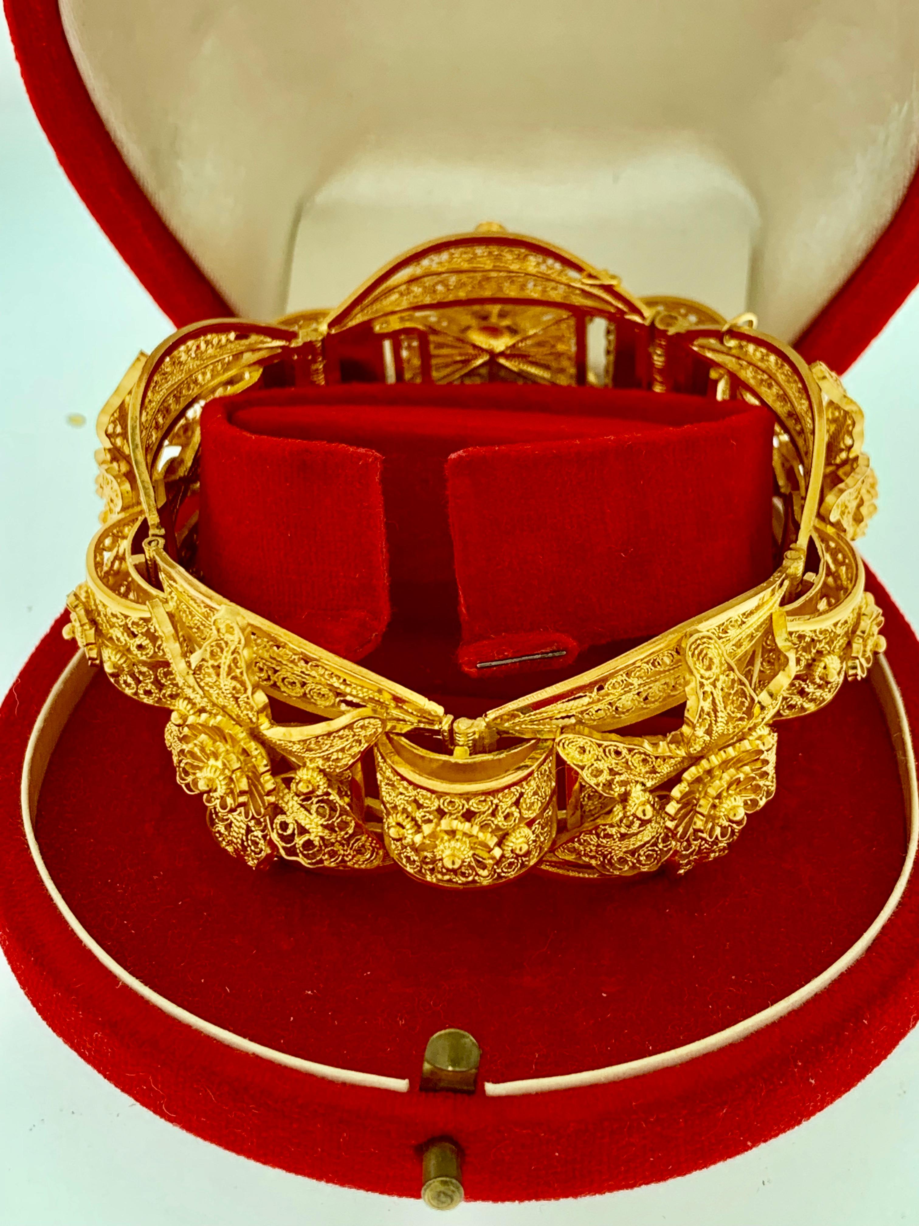 Mughal Style 22 Karat Magnificent Yellow Gold Bangle or Bracelet 82 Gm, Estate 4