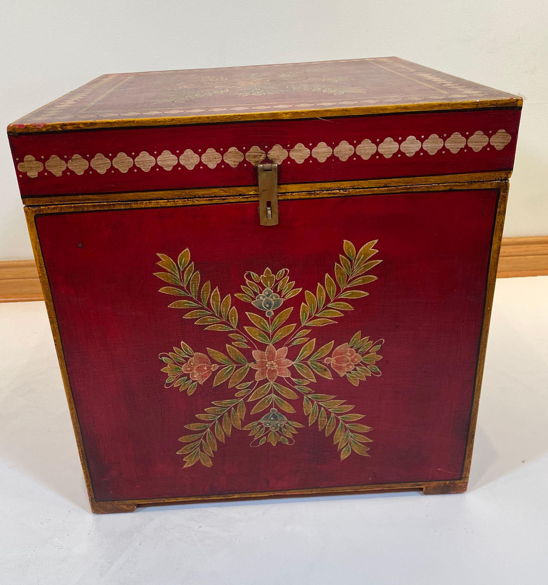 Indian Mughal Style Folk Art Lacquer Hand Painted Decorative Storage Trunk Side Table For Sale