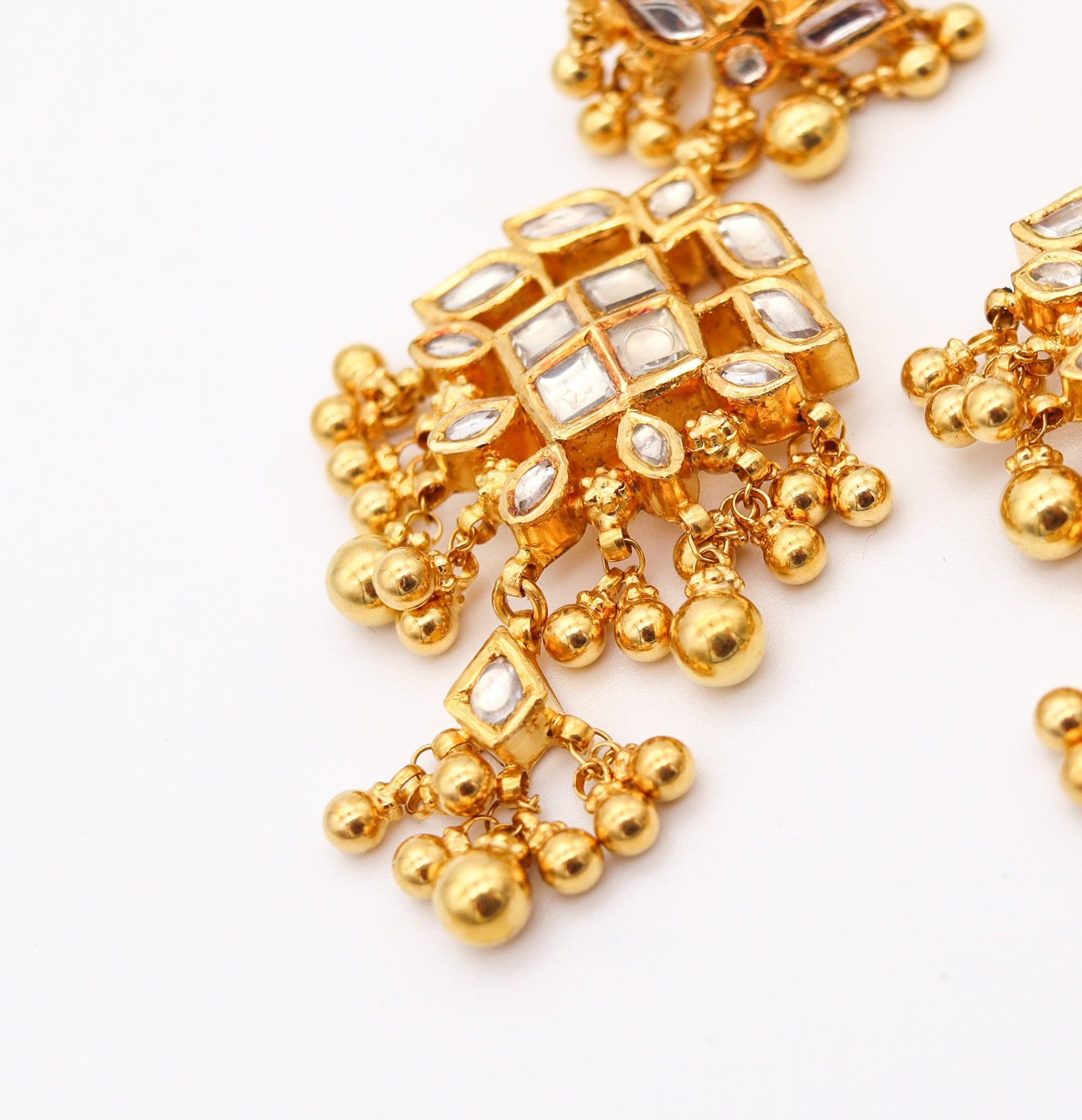 MUGHAL Vintage-Kronleuchter-Ohrringe mit Hängetropfen aus massivem 22 Karat Gelbgold 1