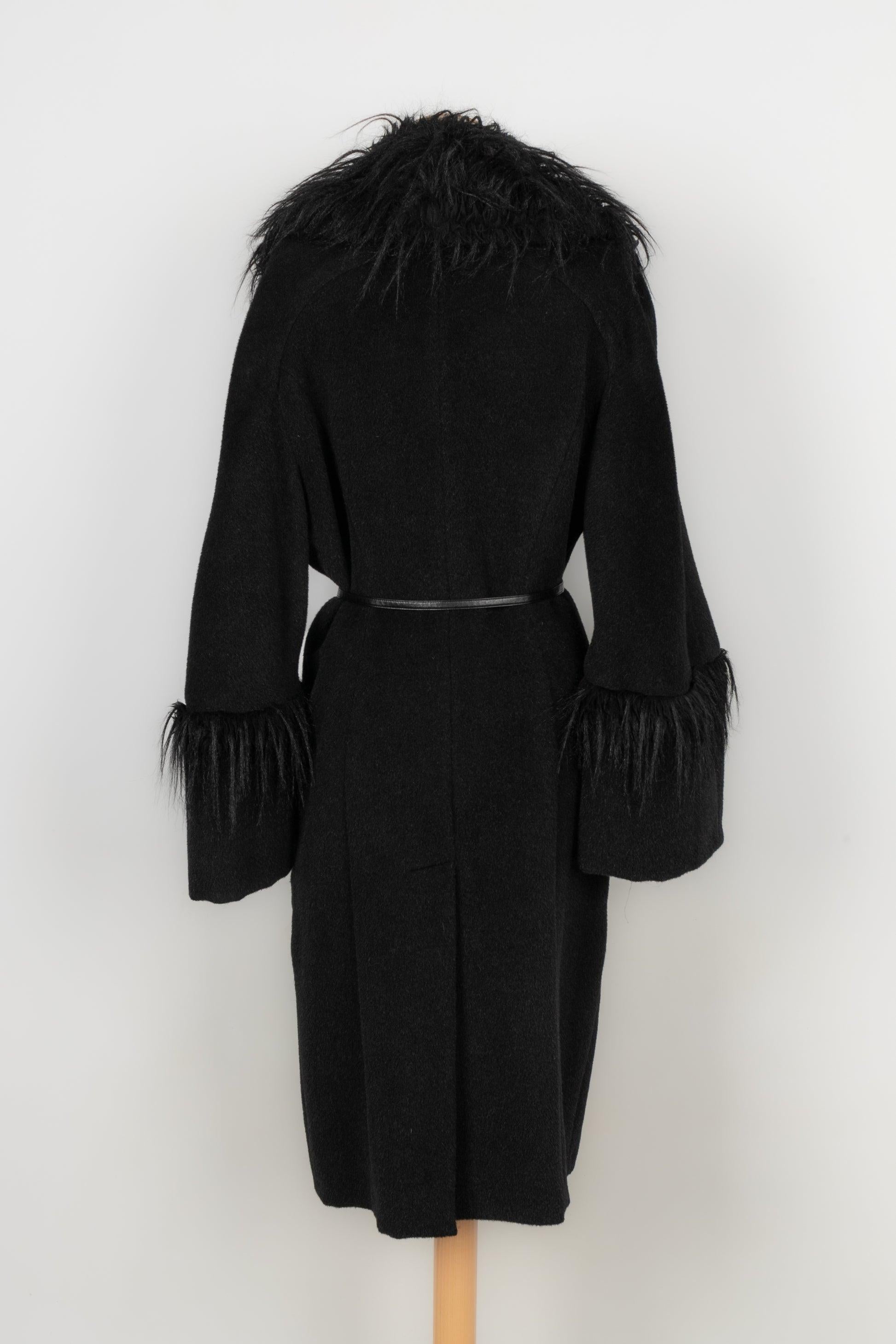 Women's Mugler Black Coat Edged with Faux Fur 40FR, 2000s For Sale
