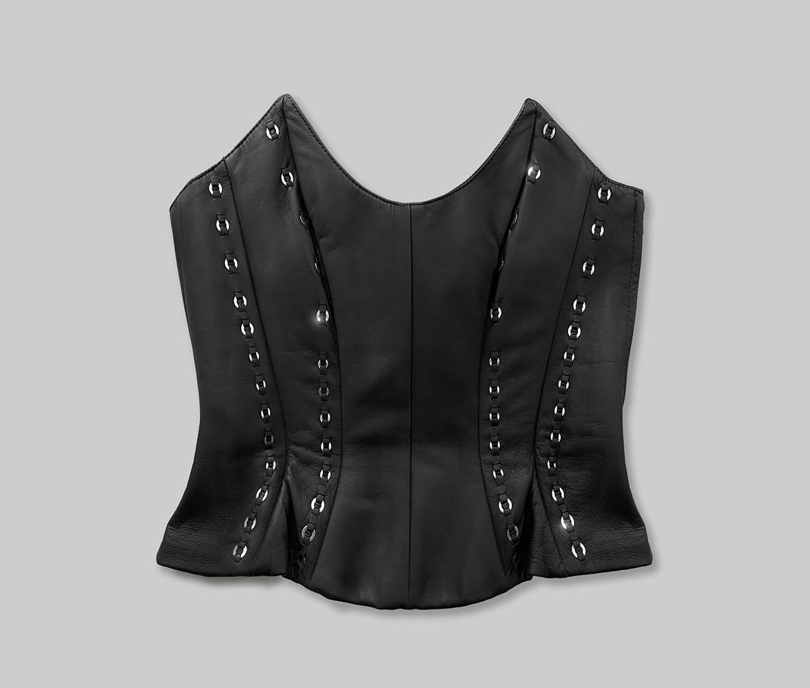 MUGLER Noir - Top corset à corsage en cuir percé en vente 2