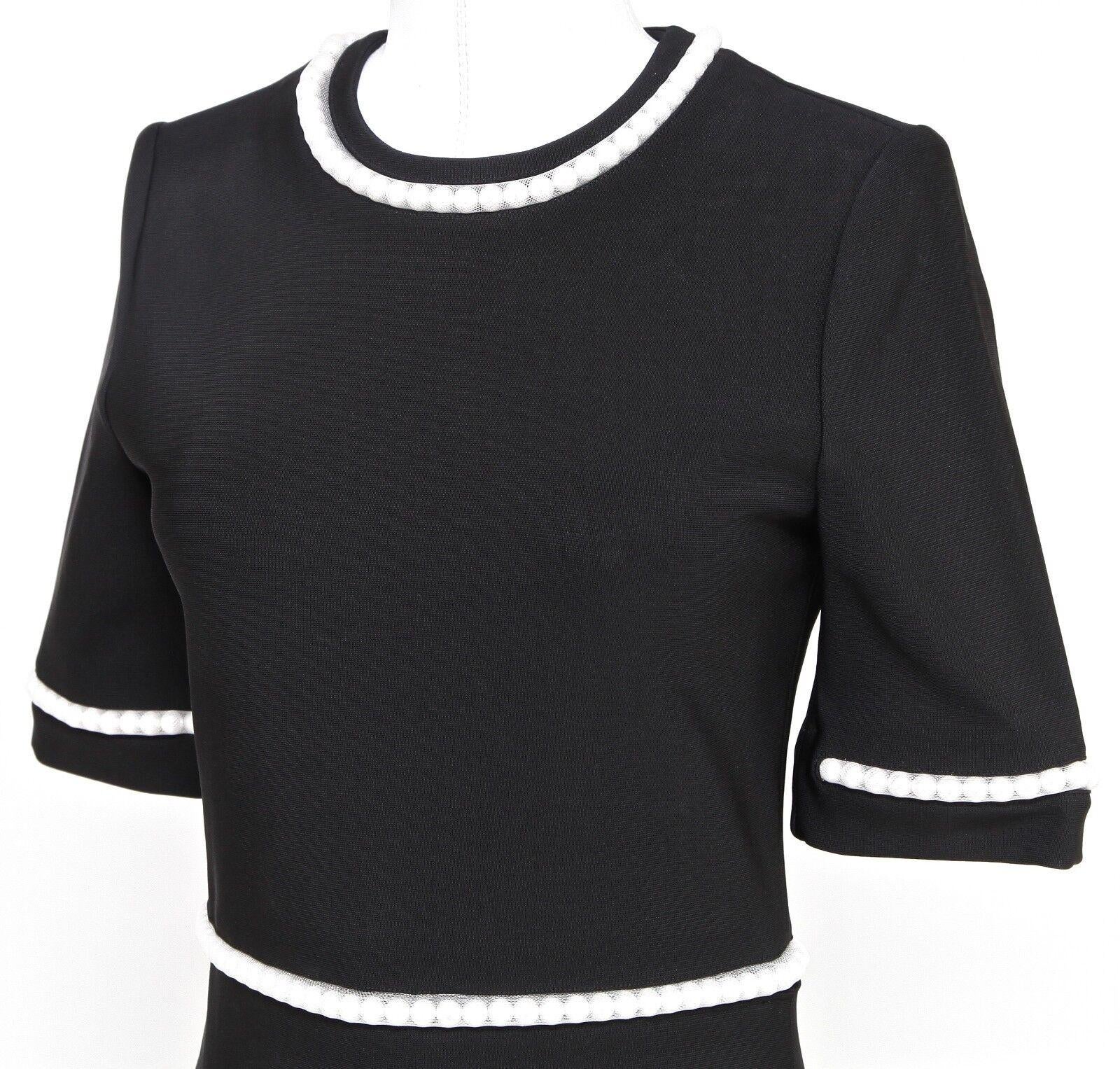 MUGLER Black Short Sleeve Dress Faux Pearls Round Crew Neckline Zipper Sz 40 In Good Condition For Sale In Hollywood, FL