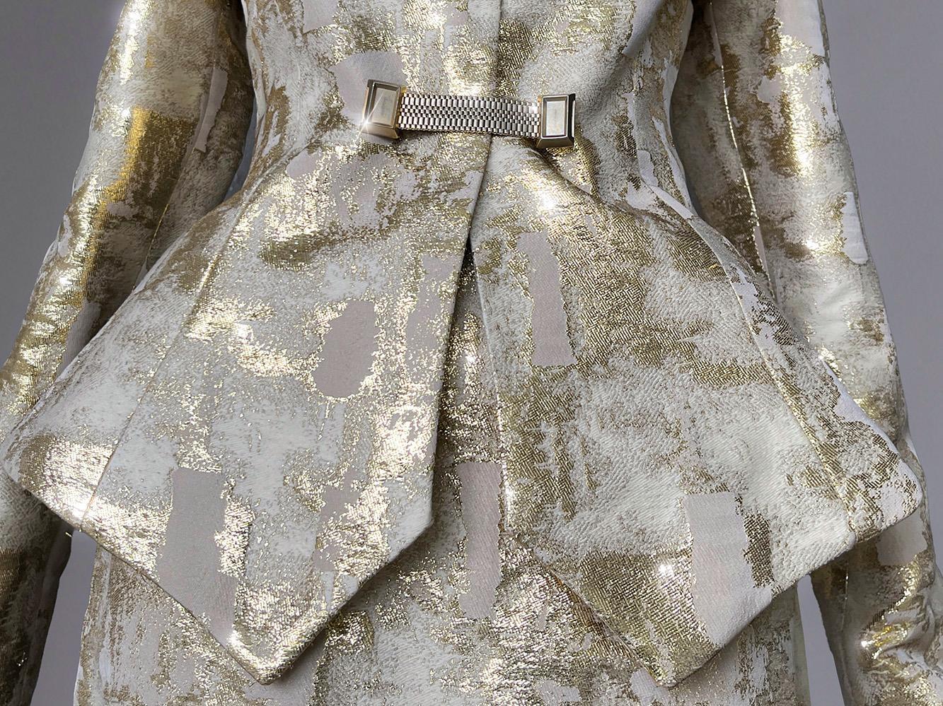 MUGLER Ensemble Giacca Abito Metallizzato Oro Gonna In condizioni ottime in vendita a Berlin, BE