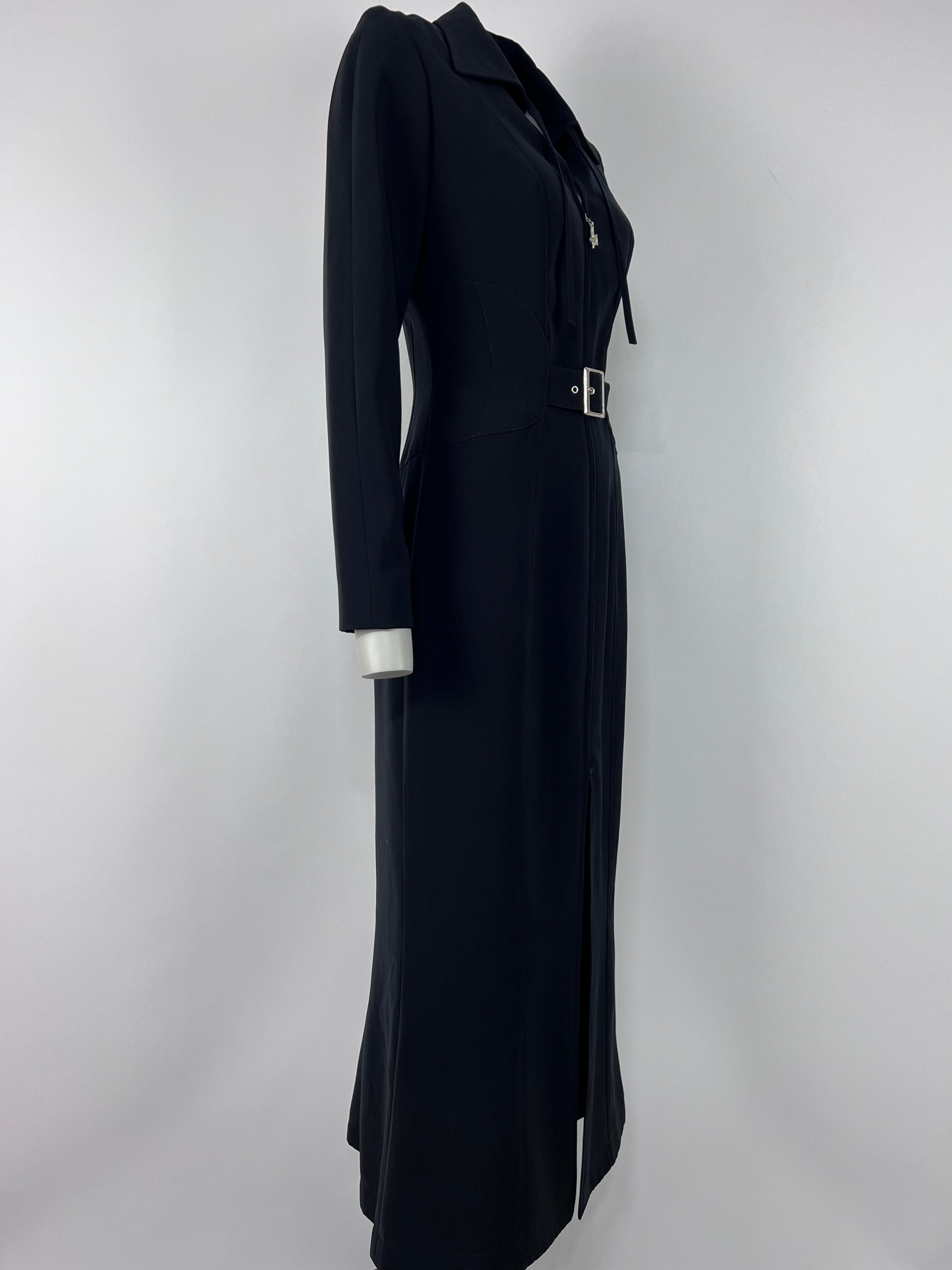 MUGLER Robe longue, The S.S. France, taille S Excellent état - En vente à SAINT-OUEN-SUR-SEINE, FR