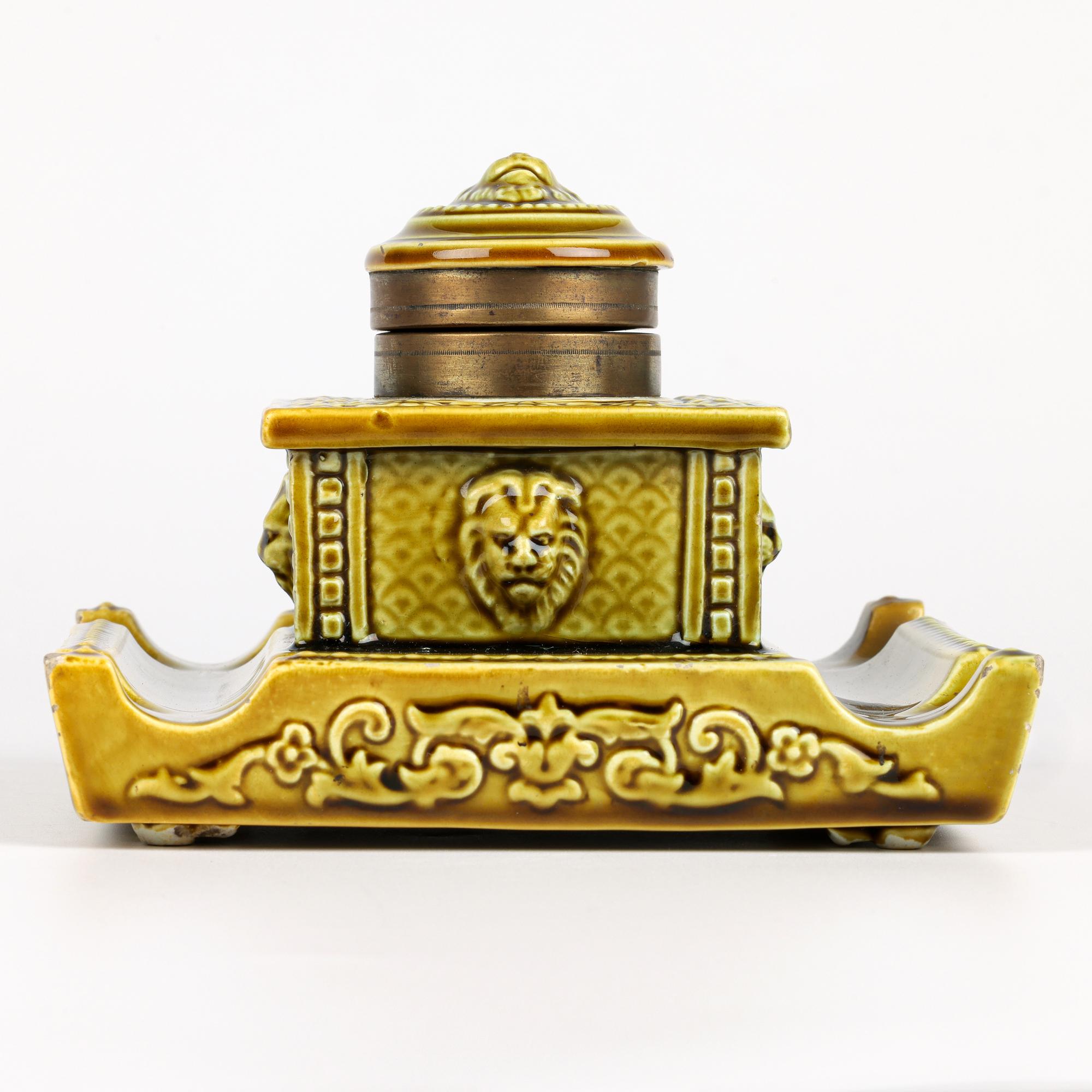 Mühlen & Leendertz Issum Majolica Glazed Lion Mask Inkwell and Desk Stand For Sale 4