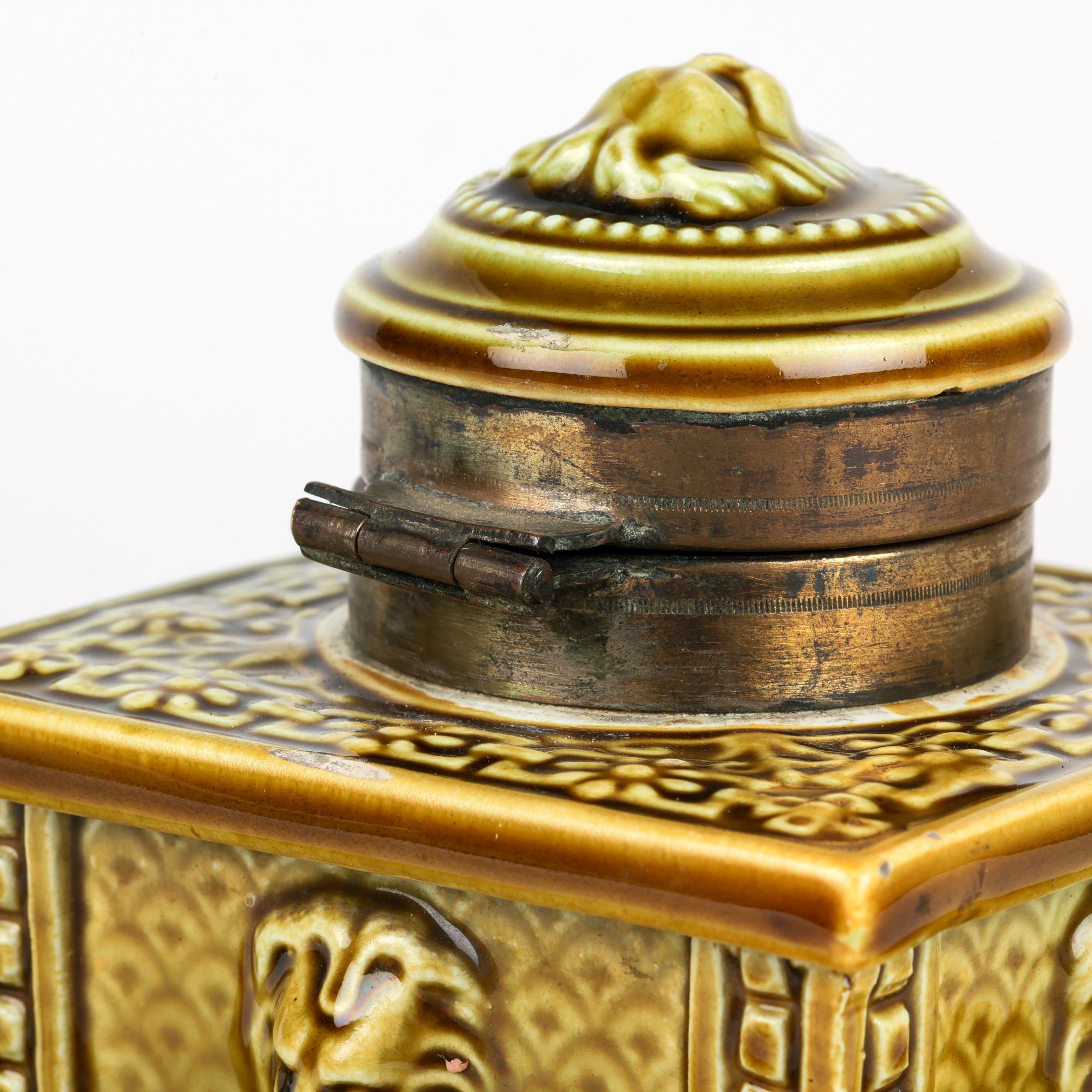 Victorian Mühlen & Leendertz Issum Majolica Glazed Lion Mask Inkwell and Desk Stand For Sale