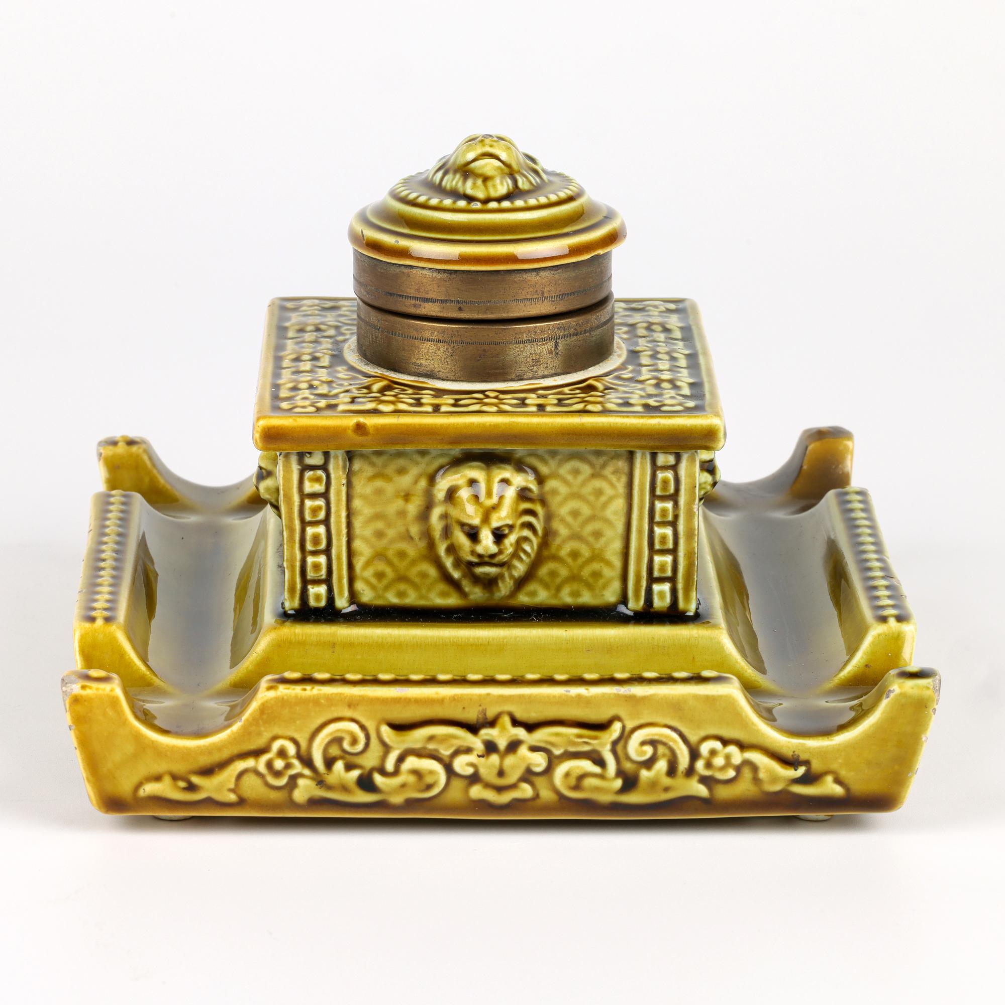 Mühlen & Leendertz Issum Majolica Glazed Lion Mask Inkwell and Desk Stand In Good Condition For Sale In Bishop's Stortford, Hertfordshire