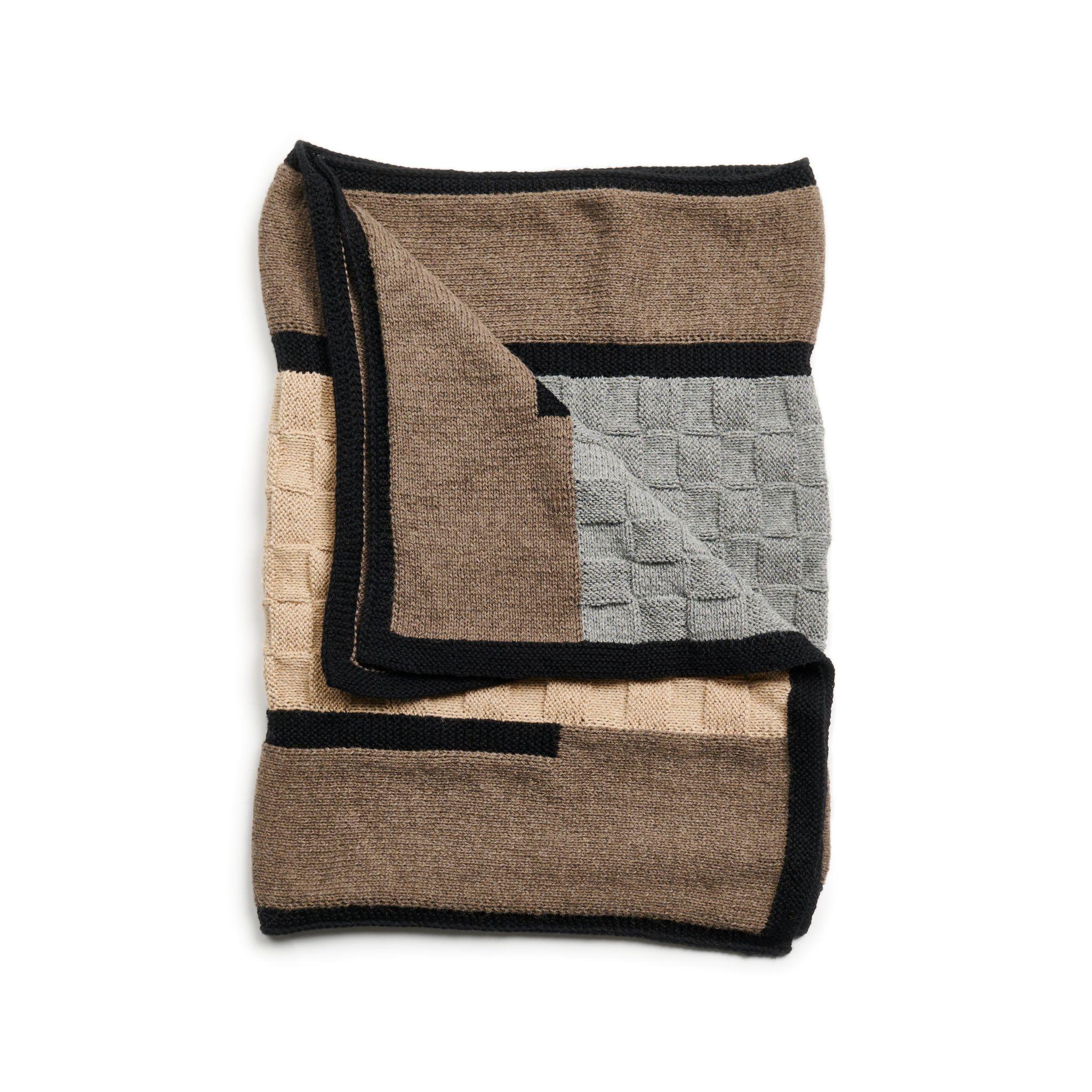 Foulard en pur alpaga gris Brown tricoté à la main au Pérou par des femmes artisanes en vente 7