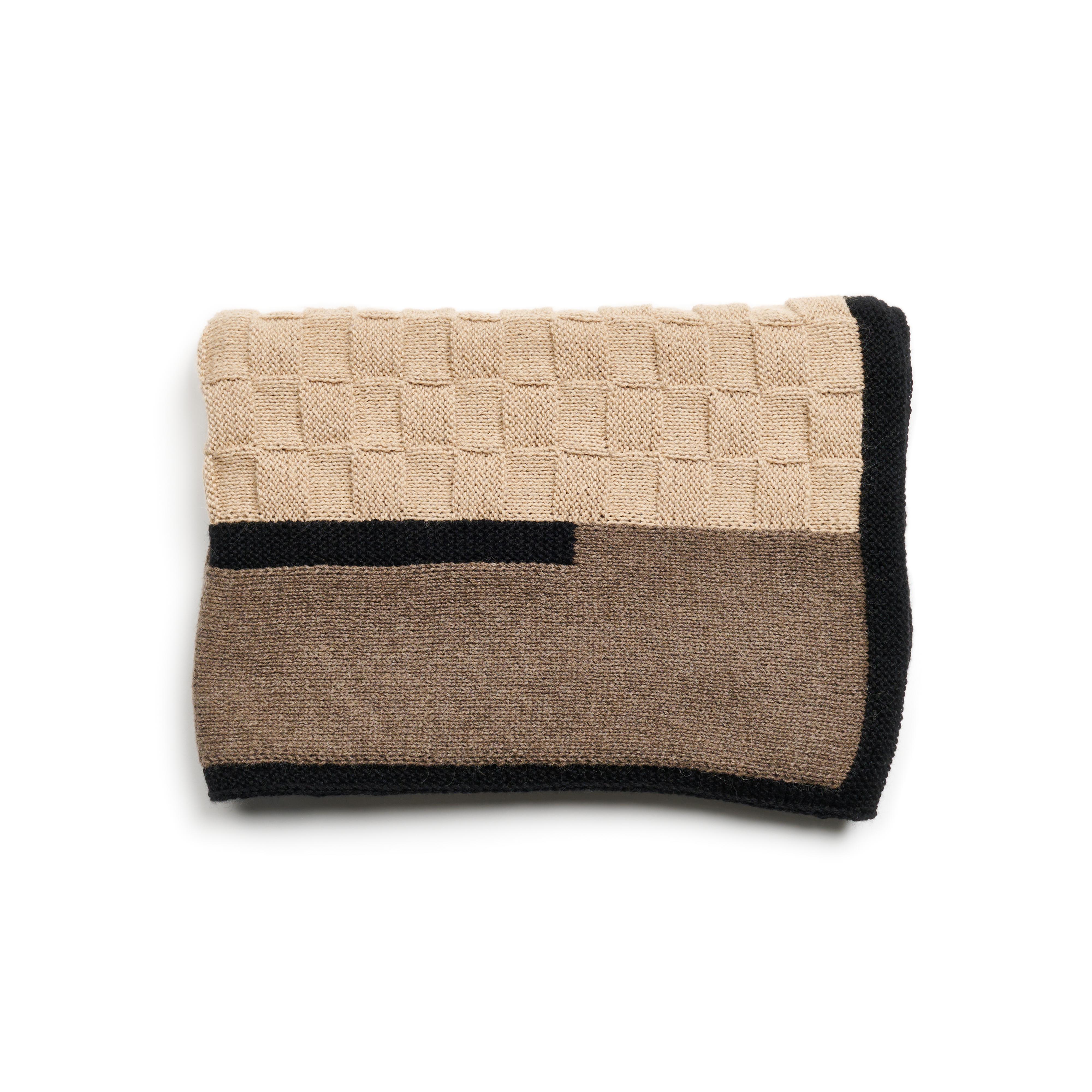 Sciarpa Muhu marrone grigio in pura alpaca lavorata a mano in Perù da donne artigiane in vendita 7