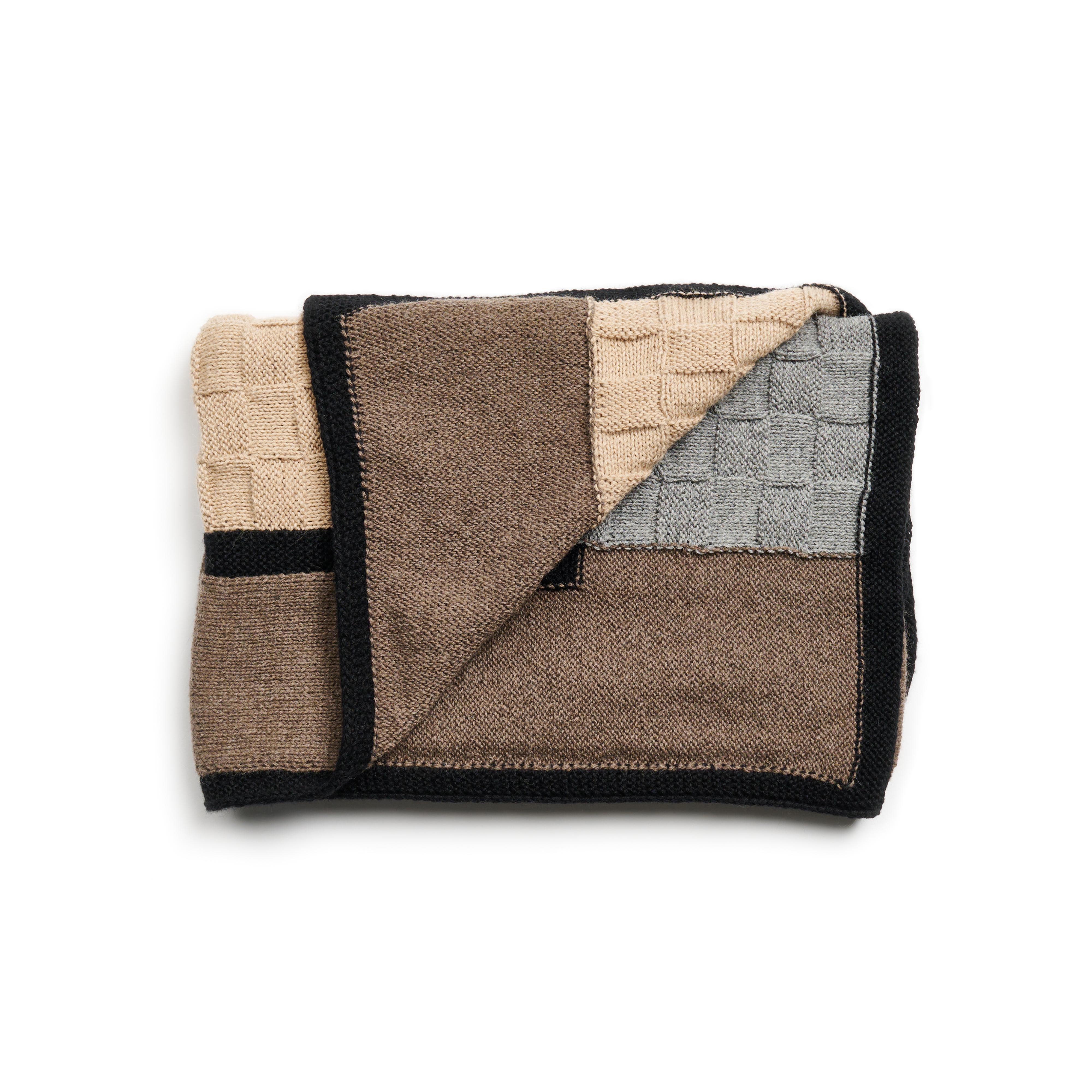 Sciarpa Muhu marrone grigio in pura alpaca lavorata a mano in Perù da donne artigiane in vendita 8