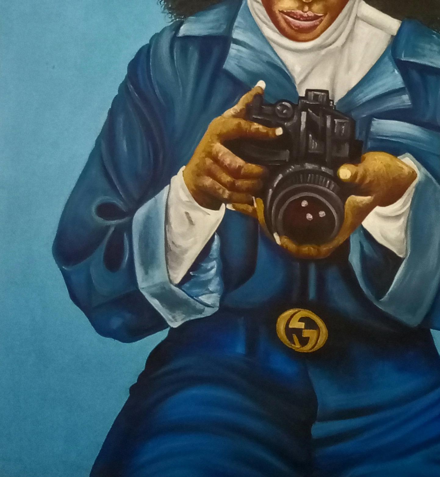 La force d'une femme - Bleu Portrait Painting par Muideen Abdulkadir