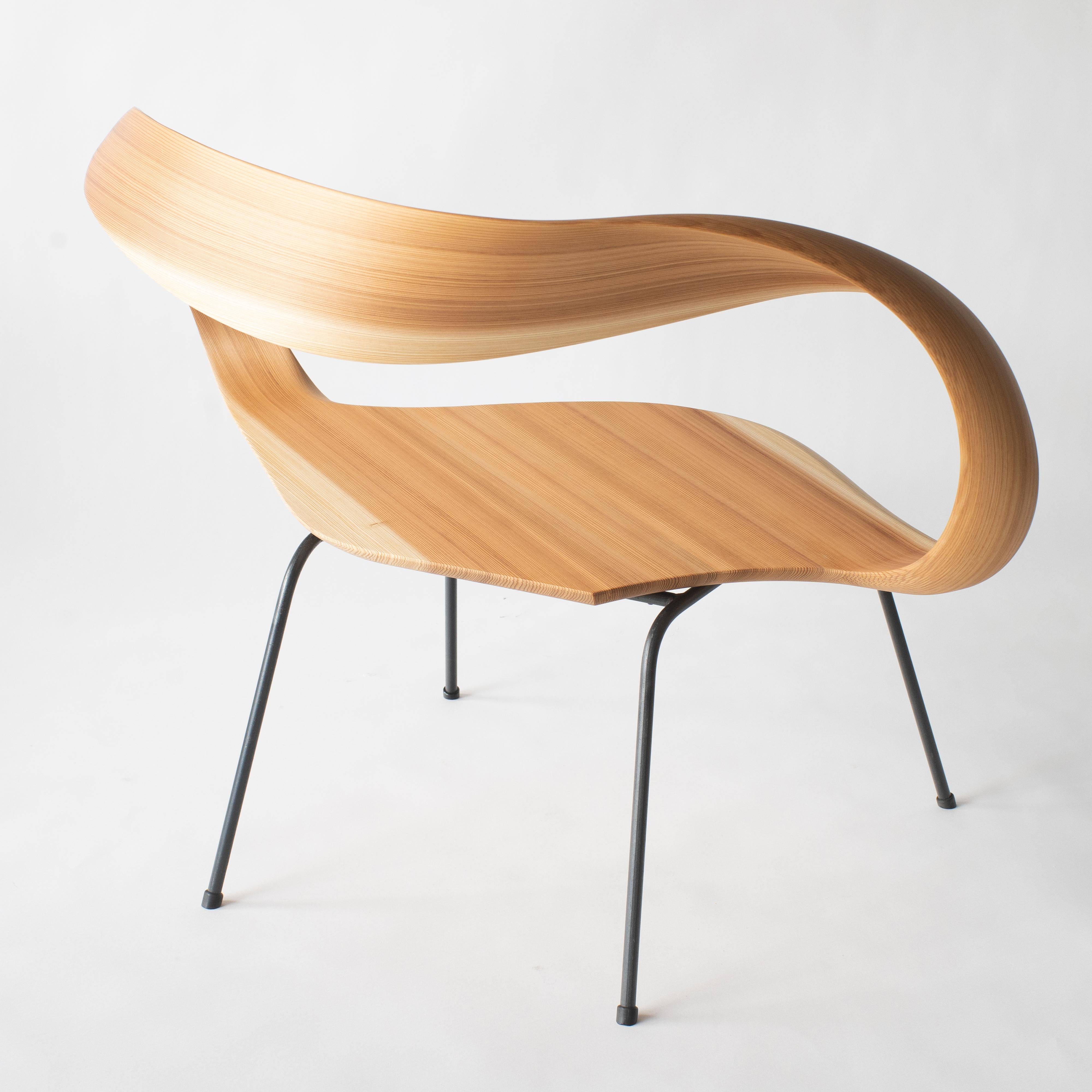 Muji 1 Seater Chair Chaise en bois courbé de style contemporain japonais en vente 1