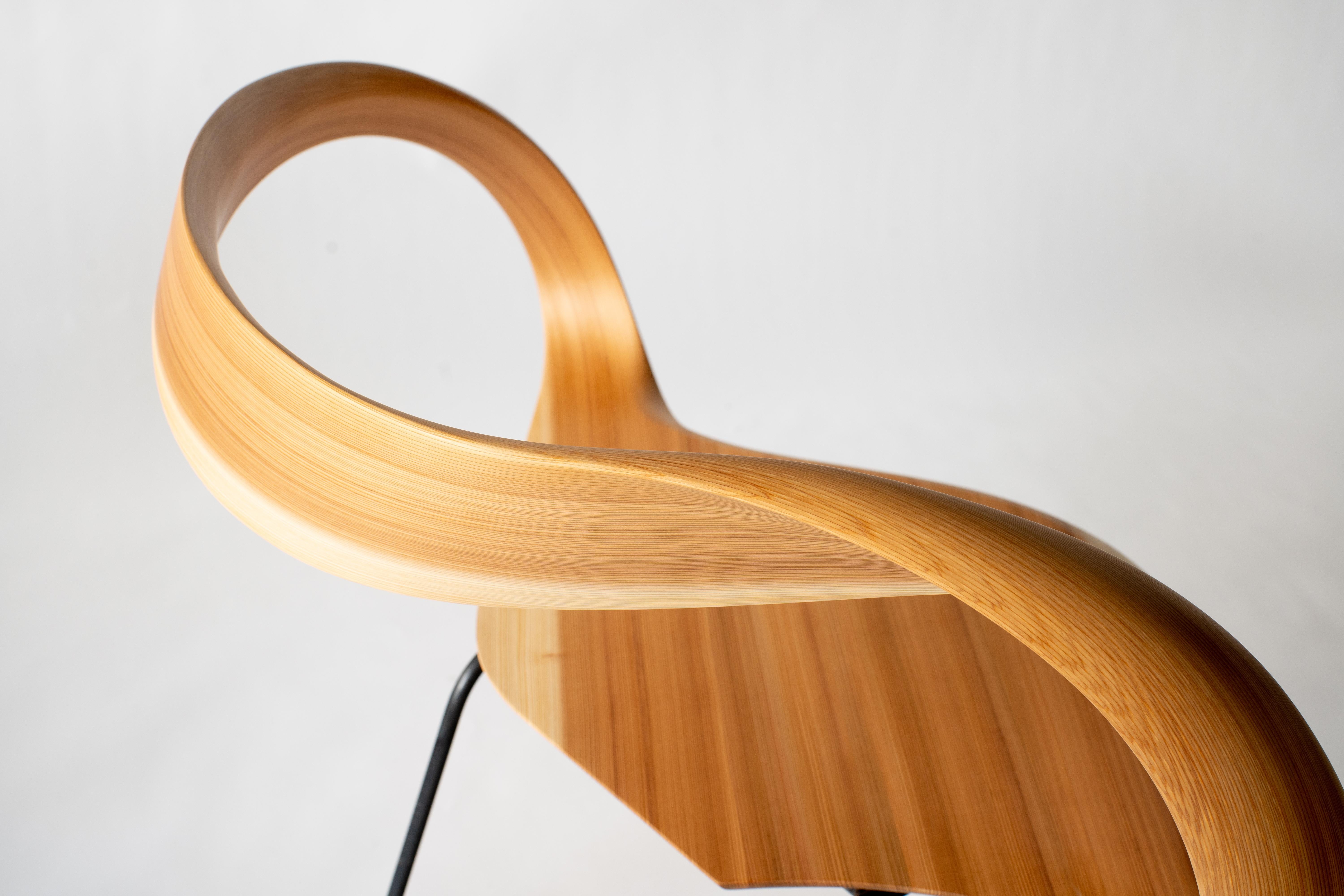 Muji 1 Seater Chair Chaise en bois courbé de style contemporain japonais en vente 2