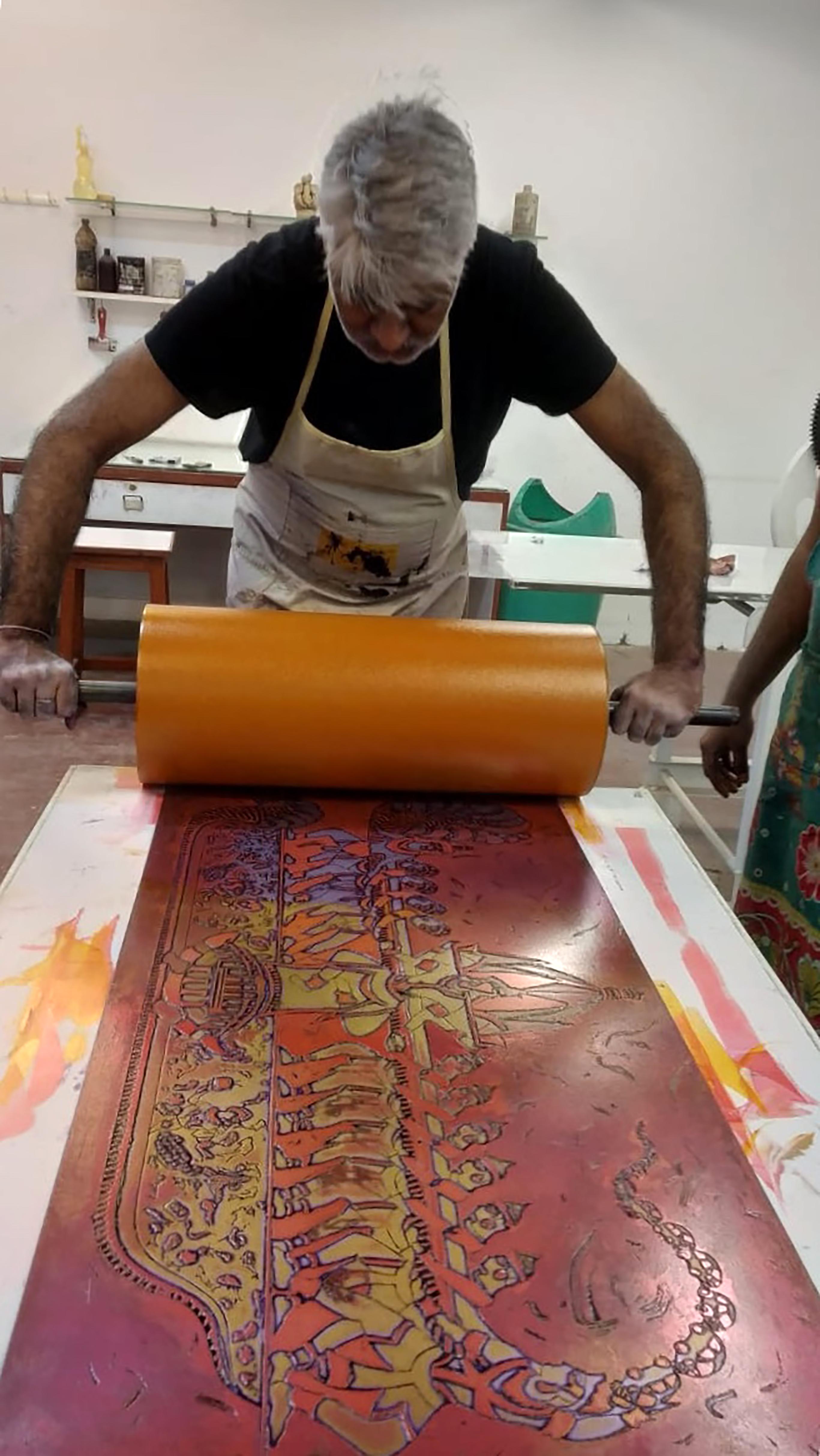 Art indien - Paysage abstrait - Édition 3/5 - Impression en linogravure - Nature Orange Australia en vente 4