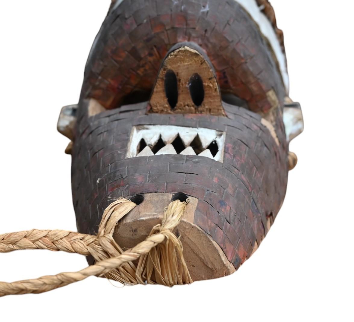 Mukinka Mask from the  Salampasu tribe, DR Congo, middle 20th century For Sale 1