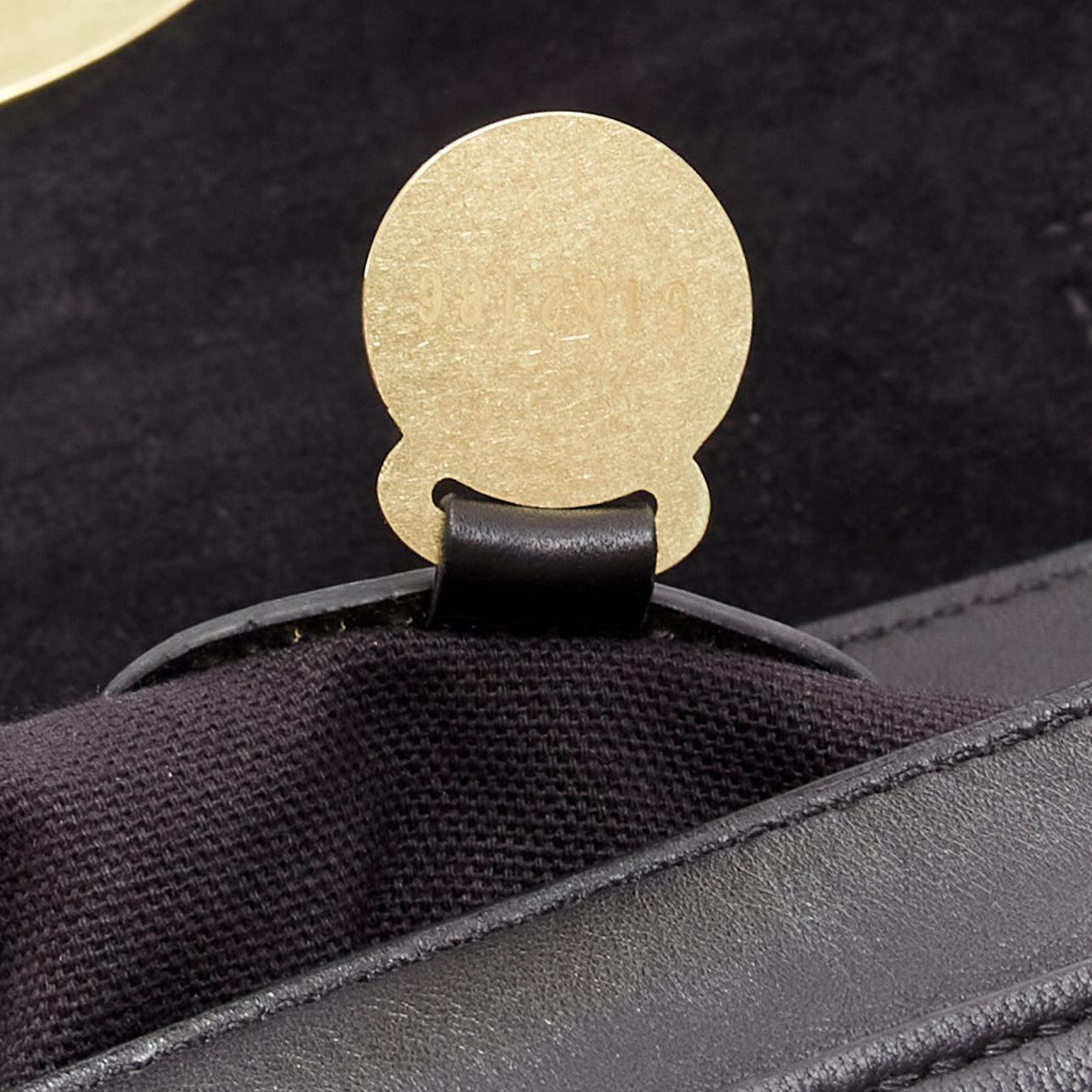 MULBERRY Alexa Umhängetasche mit Schnallenriemen und Schultertasche aus schwarzem Kalbsleder in Gold im Angebot 7