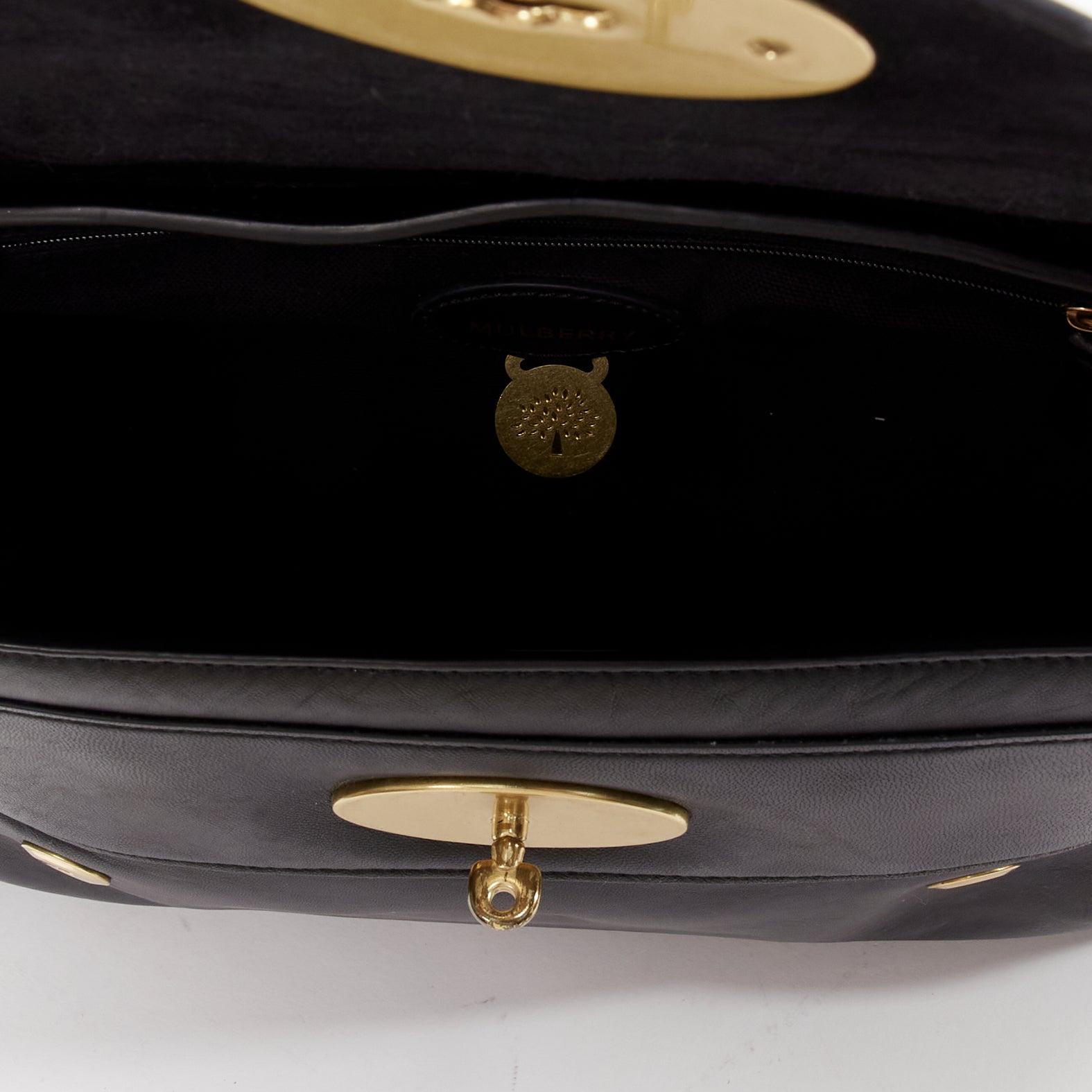 MULBERRY Alexa Umhängetasche mit Schnallenriemen und Schultertasche aus schwarzem Kalbsleder in Gold im Angebot 5