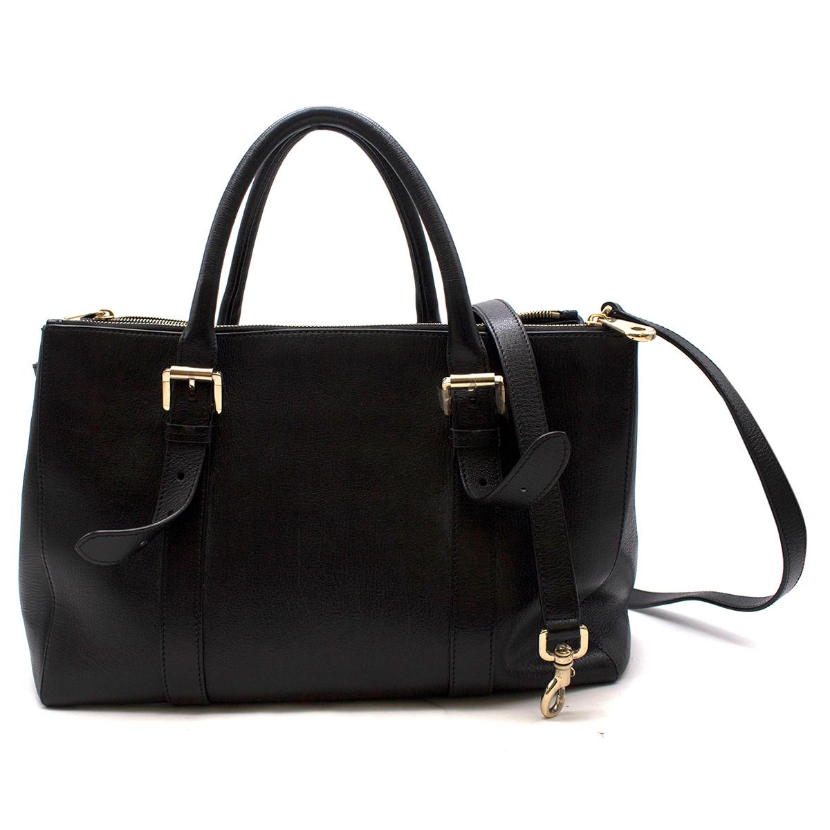 Mulberry Black Leather Top Handle Shoulder Bag

- Top Handle Shoulder Bag in black leather 
- The bag can be worn as a top hand bag, on the shoulders or across the body
- Detachable leather shoulder strap
- Two top handles
- Gold-tone hardware
-
