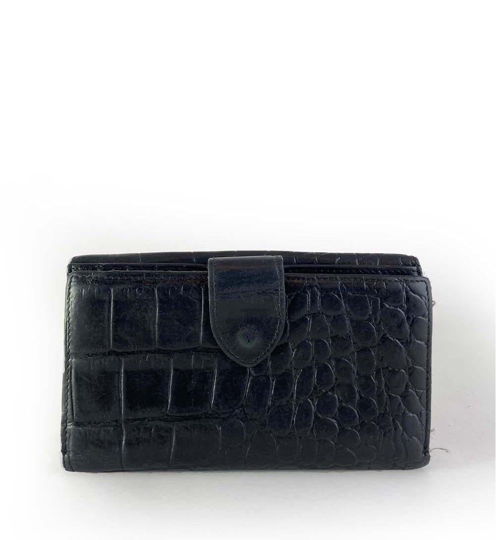 Mulberry Black Croc Print Leather Wallet. In Fair Condition For Sale In Amman, JO