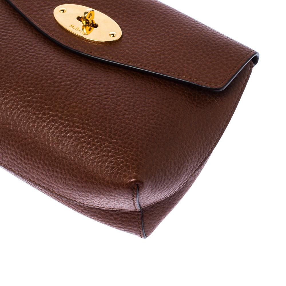 Mulberry Brown Leather Cosmetic Pouch In Excellent Condition In Dubai, Al Qouz 2