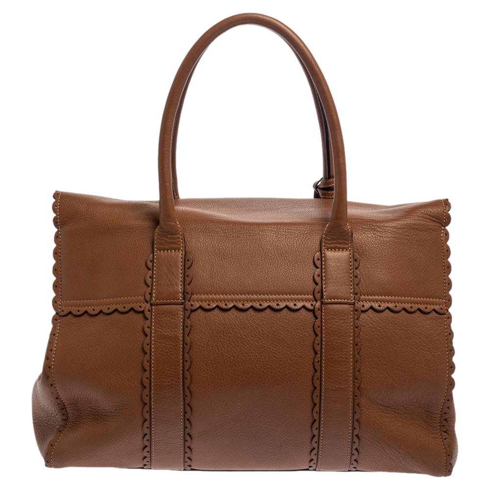Mulberry - Sac à main Bayswater en cuir festonné marron Bon état à Dubai, Al Qouz 2
