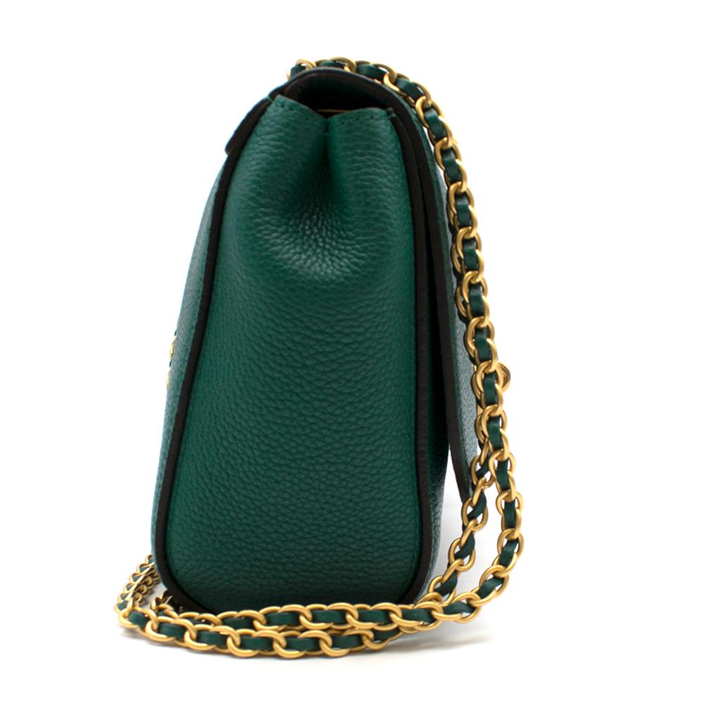Mulberry Small Size Lily Handbag in Ocean Green

- Classic Twist Lock 
- Mulberry logo Engraved on Front 
- Gold Tone Hardware 
- Twist Chain Double Strap
- Interior Zip Pocket 
- Classic Grain Leather
- Ocean Green
- Internal metal Mulberry