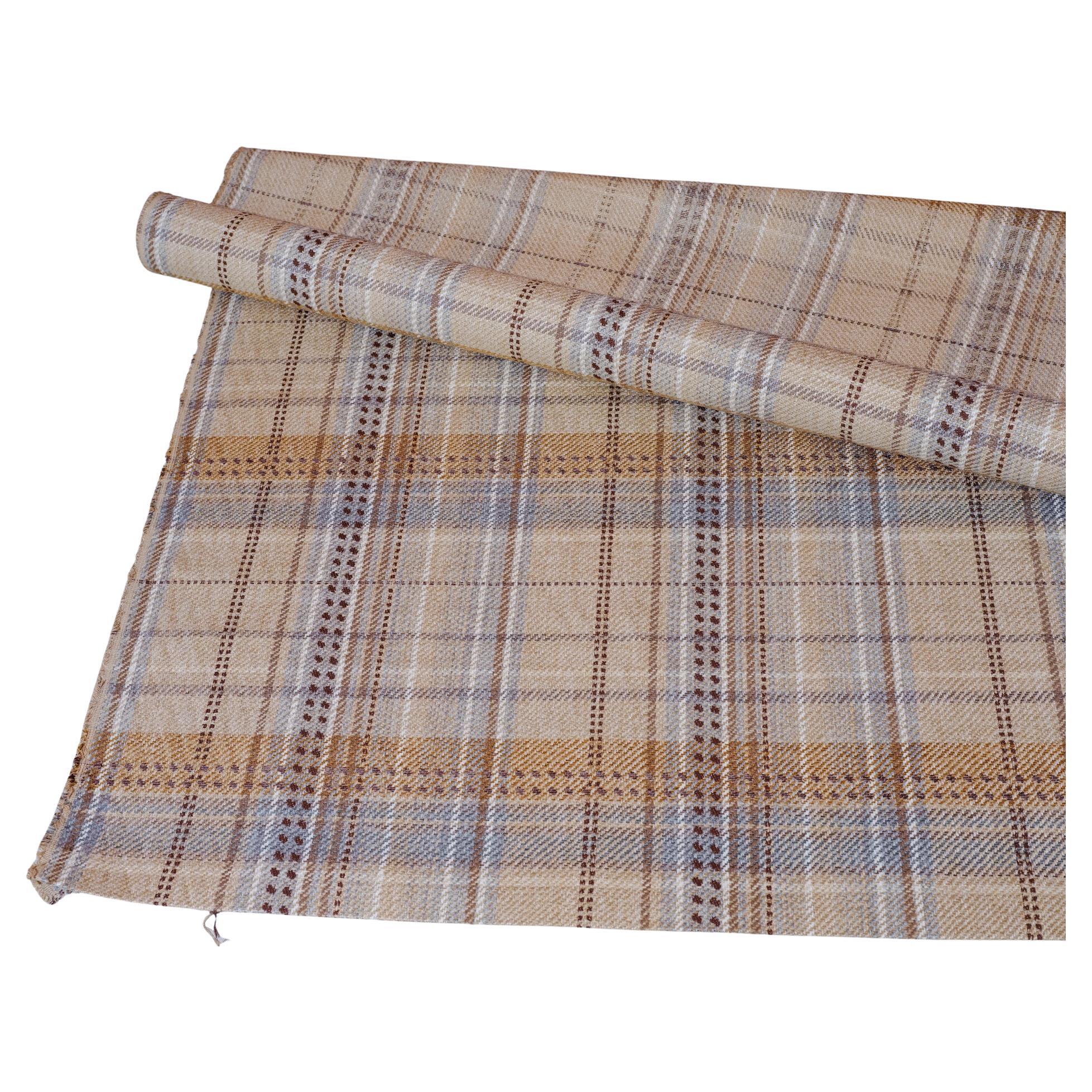 Tessuto tartan Mulberry per una panca imbottita o una poltrona.  con un buon prezzo perché sto chiudendo le attività.

rif. T/241.