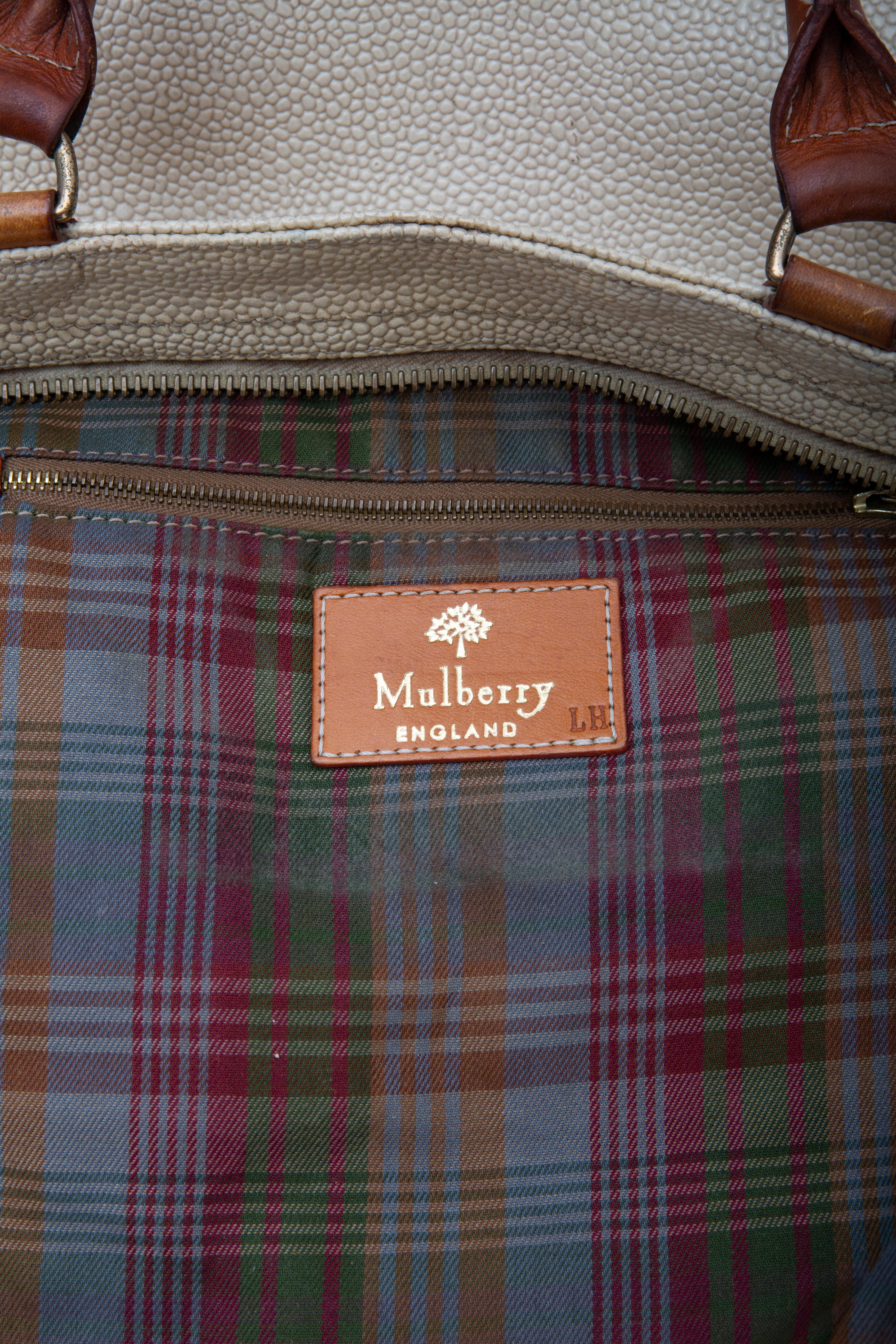 Women's or Men's Mulberry Vintage Beige Pebbled Leather Top Zip Handbag For Sale