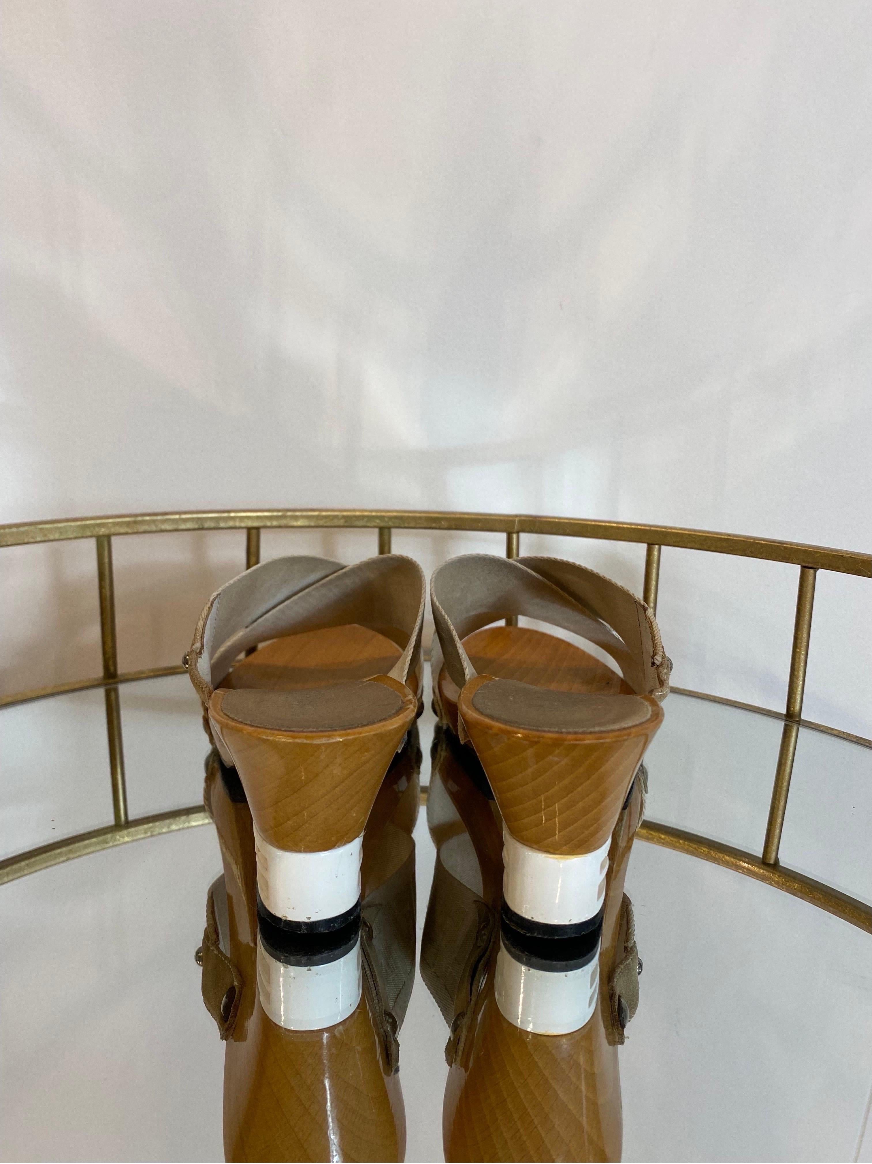 Mules Fendi con logo en Bueno estado para la venta en Carnate, IT