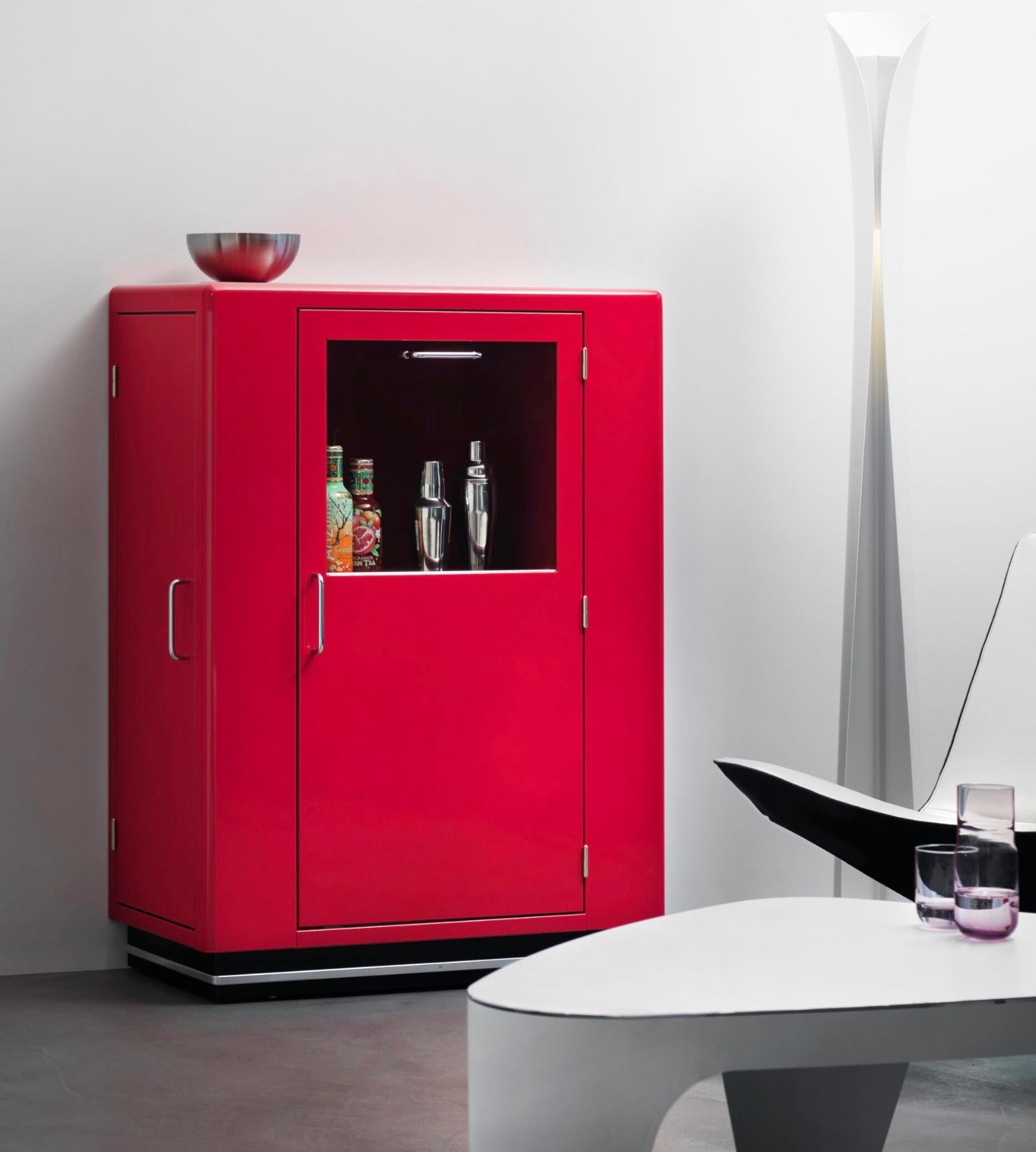 Müller Bar Cabinet in Metal. Germany. Design 1998, current production. Available in every RAL-color.

A highlight for your office or your home: The cleverly designed bar cabinet KB 323 is fitted with two side doors for holding your glassware and a