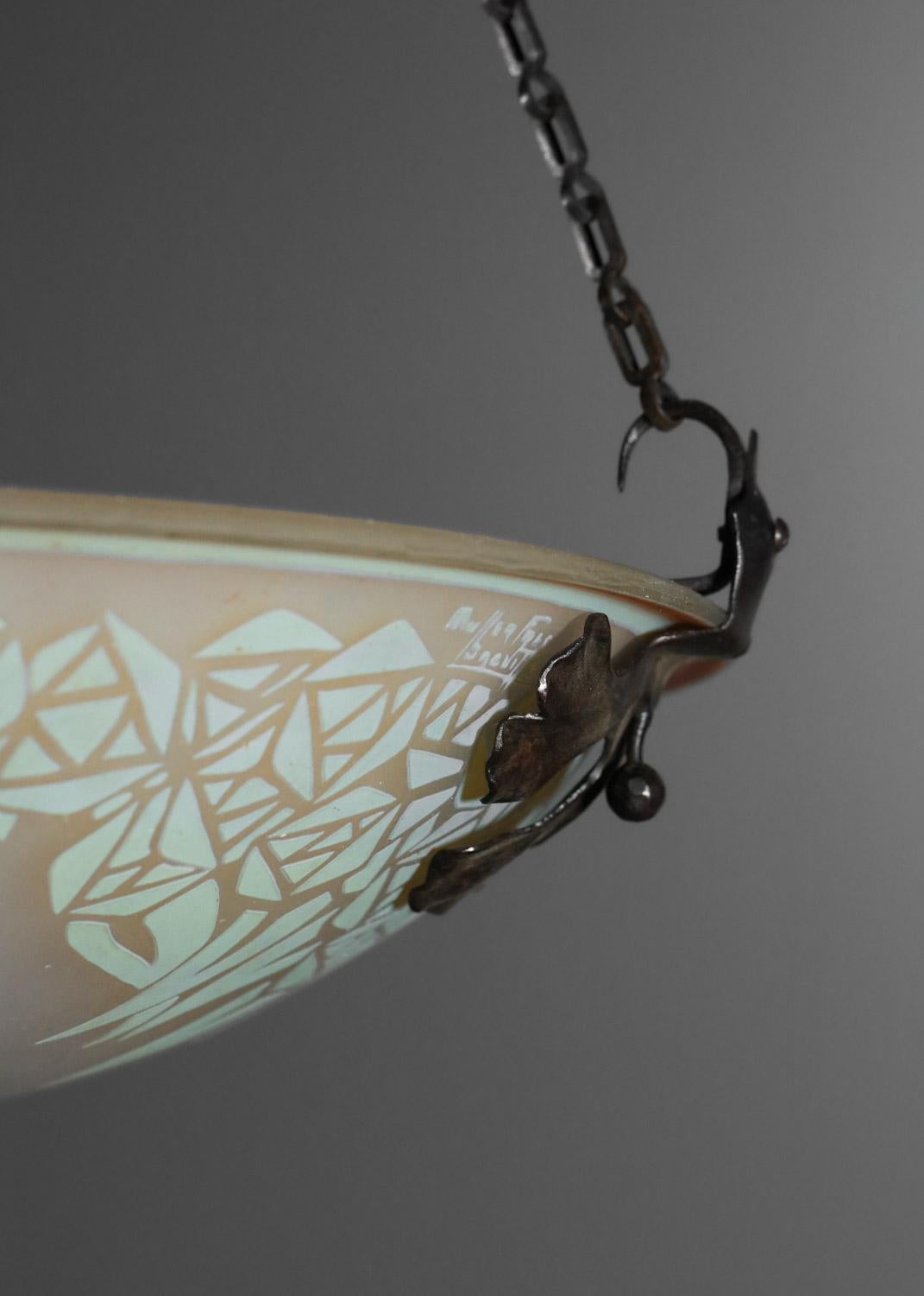 Muller et frères Luneville acid-etched glass chandelier from the 1930s For Sale 3