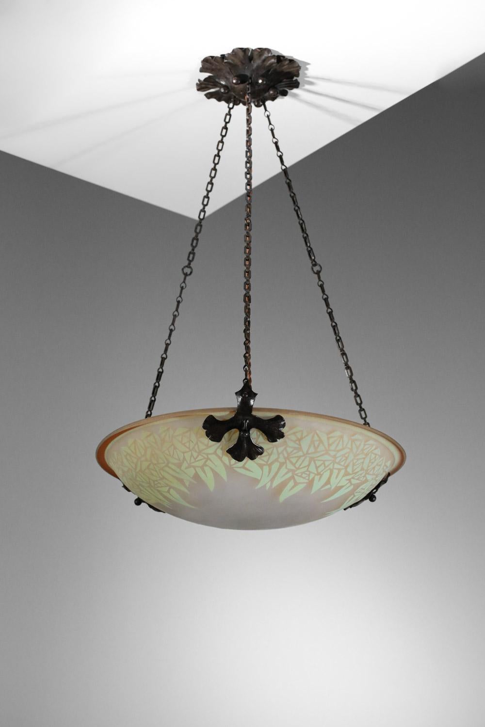 Muller et frères Luneville acid-etched glass chandelier from the 1930s For Sale 4