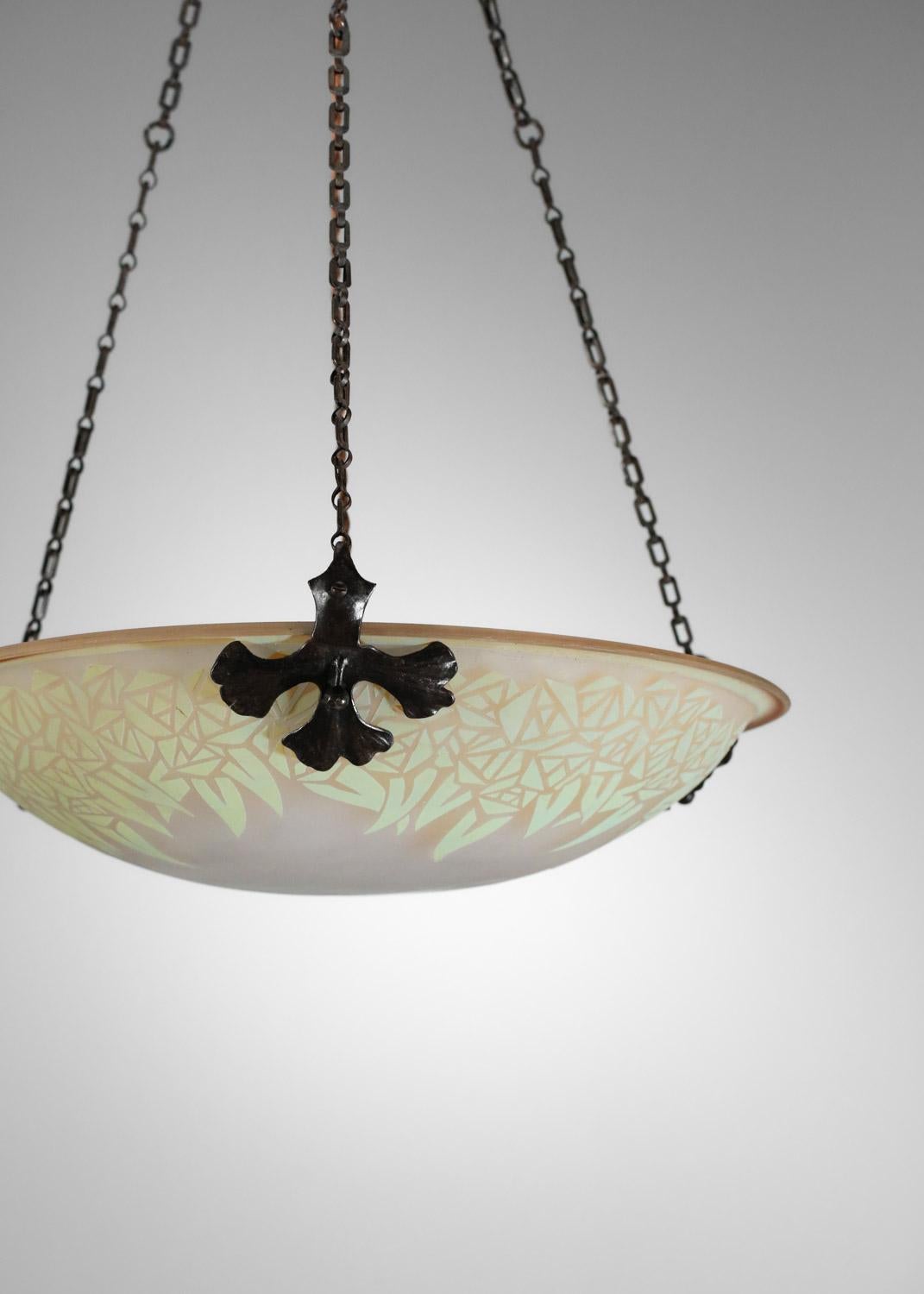 Muller et frères Luneville acid-etched glass chandelier from the 1930s For Sale 6