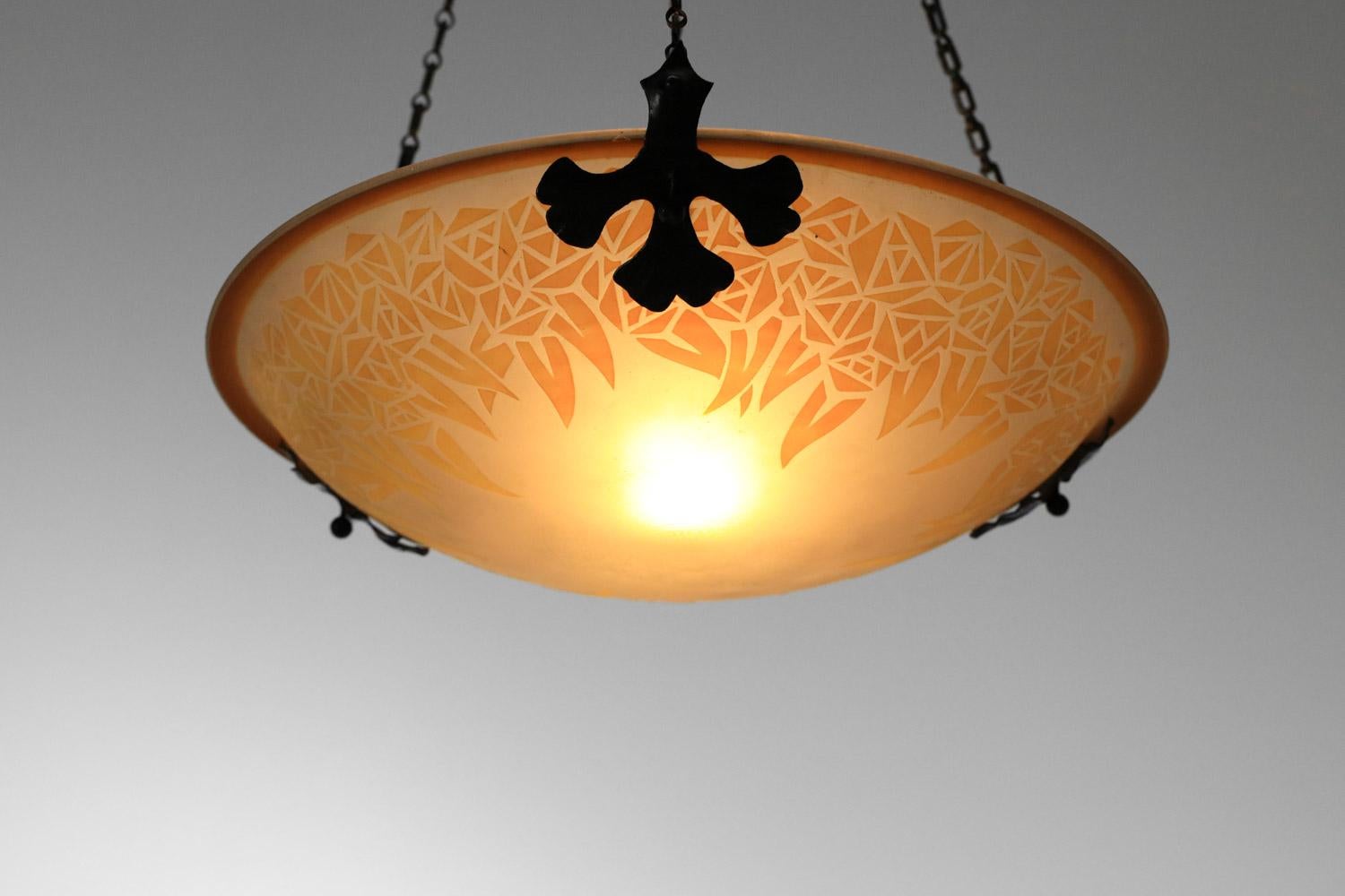Muller et frères Luneville acid-etched glass chandelier from the 1930s For Sale 1